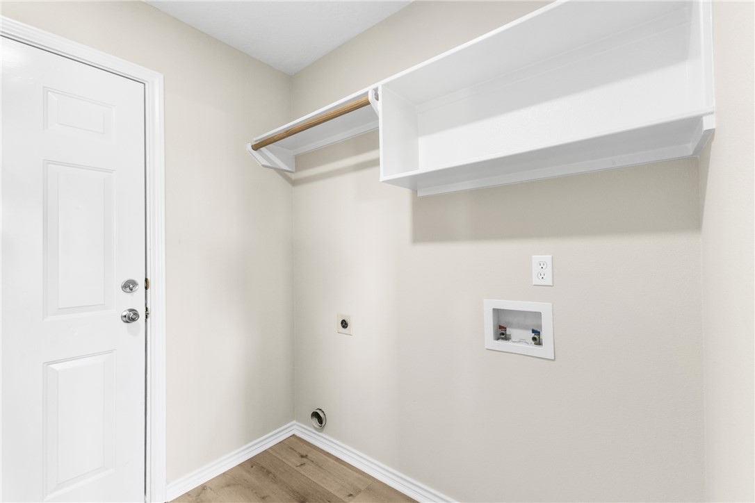 Bryan, Texas, 77808, United States, 4 Bedrooms Bedrooms, ,2 BathroomsBathrooms,Residential,For Sale,1913651