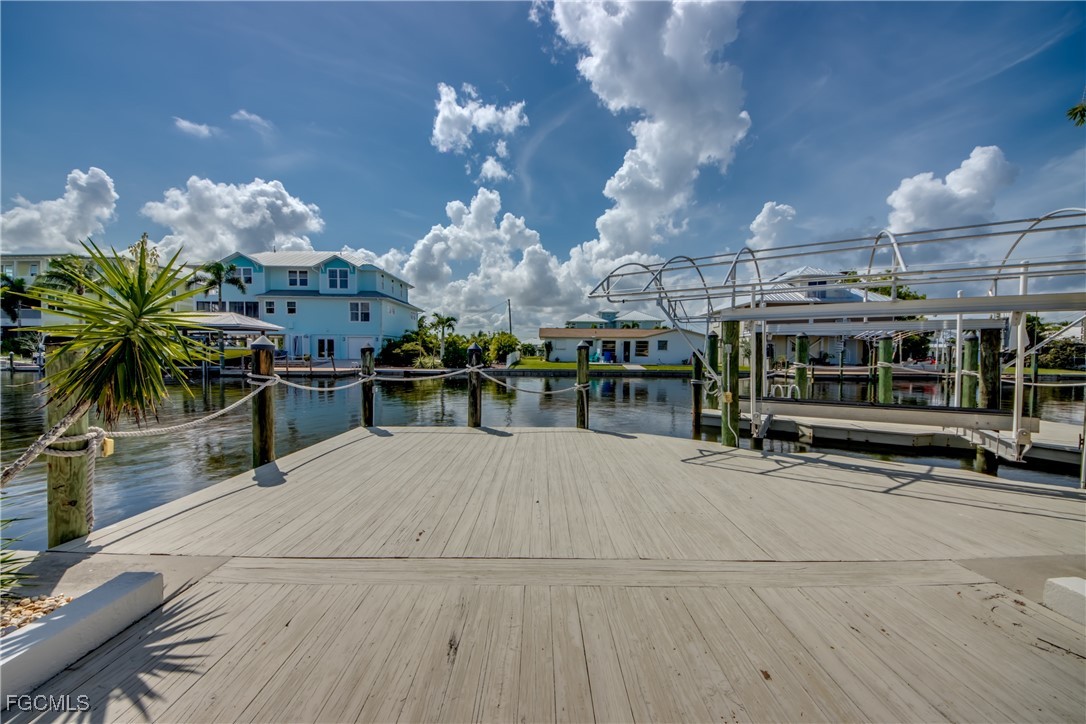 Matlacha, Florida, 33993, United States, 3 Bedrooms Bedrooms, ,2 BathroomsBathrooms,Residential,For Sale,1974777