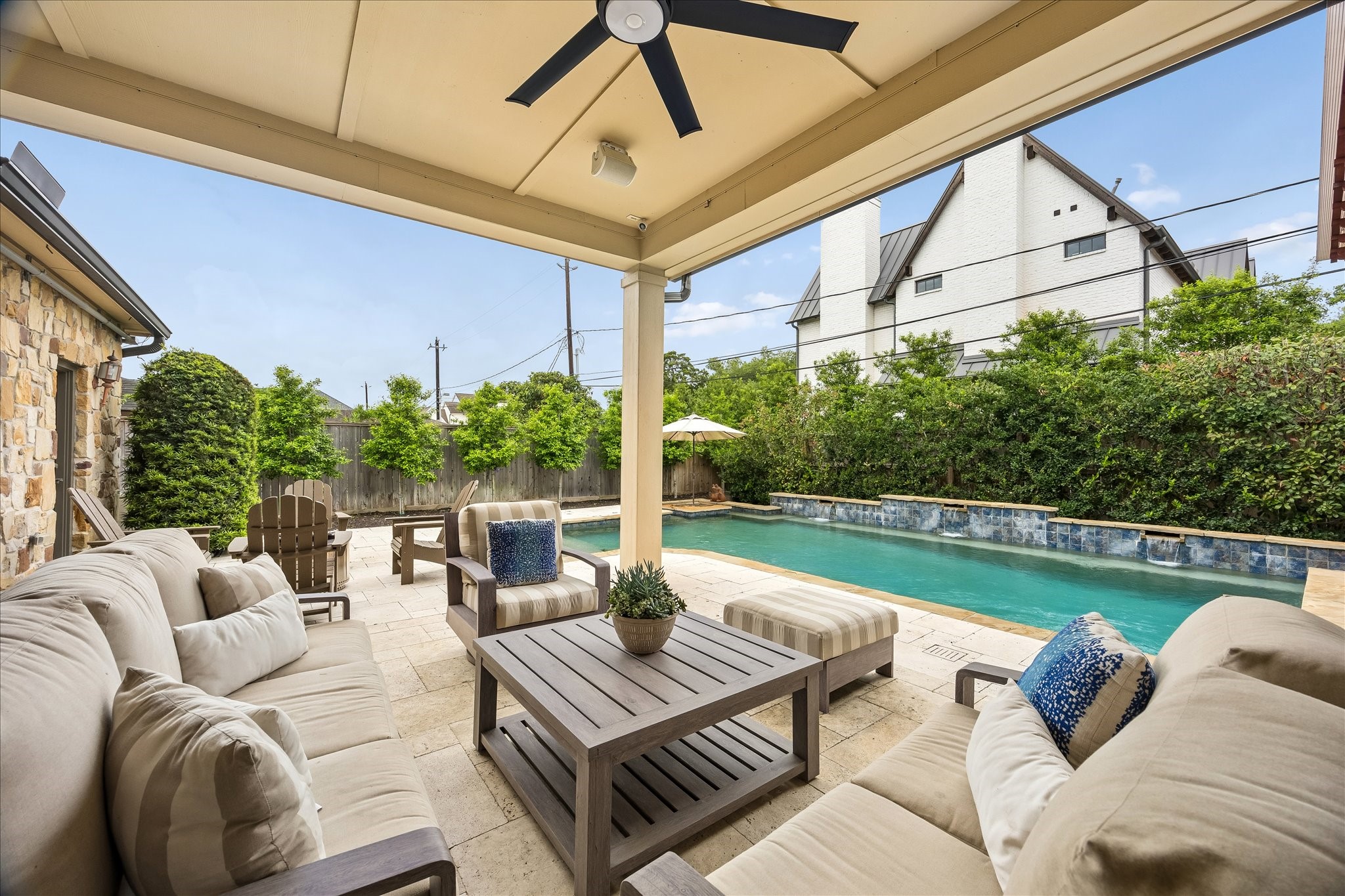  3642 Aberdeen Way - 物件實景