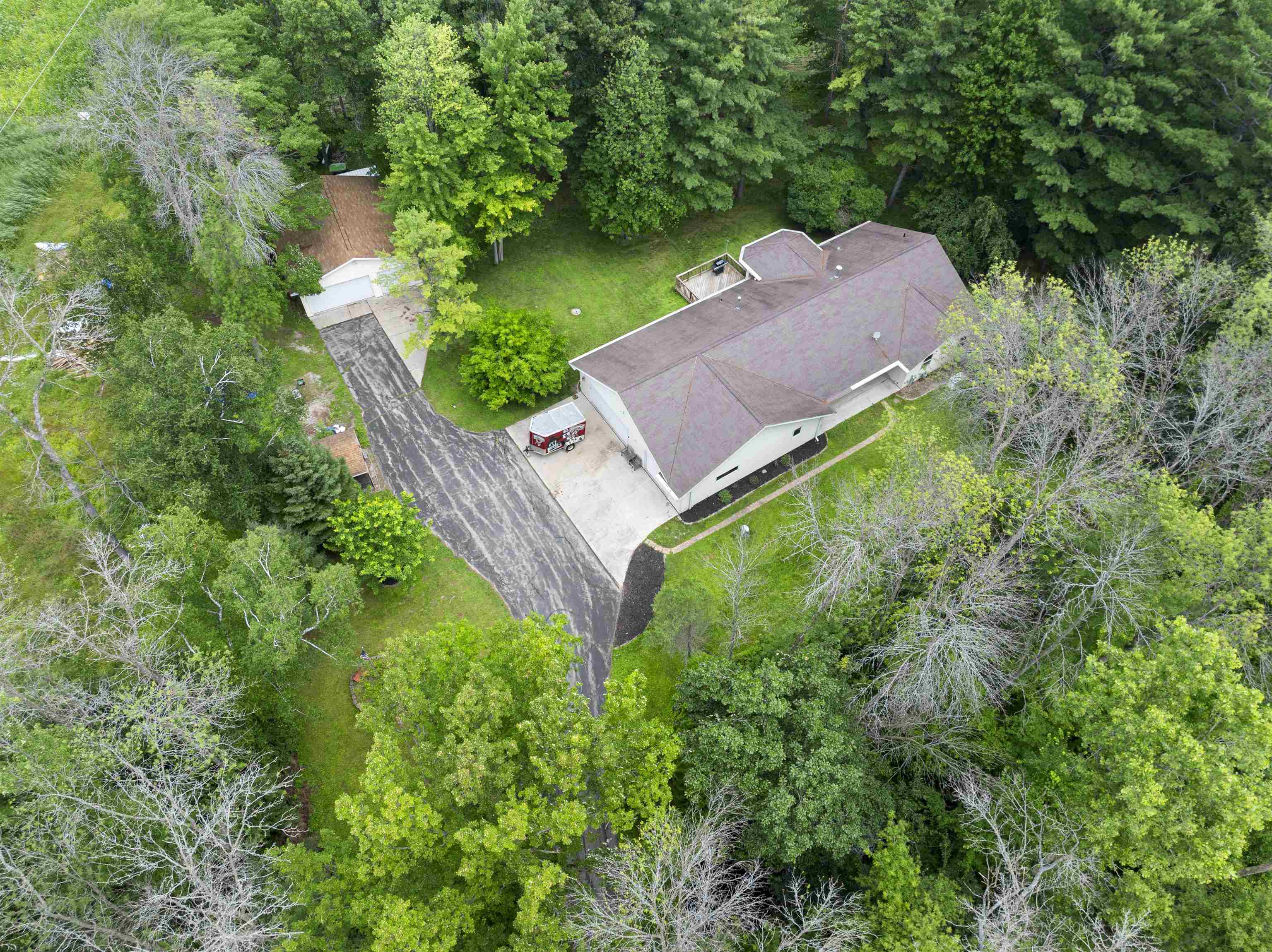 SUAMICO, Wisconsin, 54173, United States, 3 Bedrooms Bedrooms, ,4 BathroomsBathrooms,Residential,For Sale,1911099