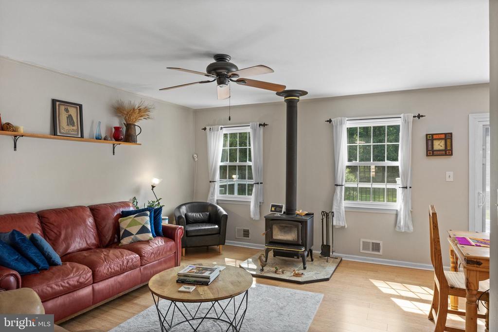 Jackson, New Jersey, 08527, United States, 3 Bedrooms Bedrooms, ,3 BathroomsBathrooms,Residential,For Sale,1916215