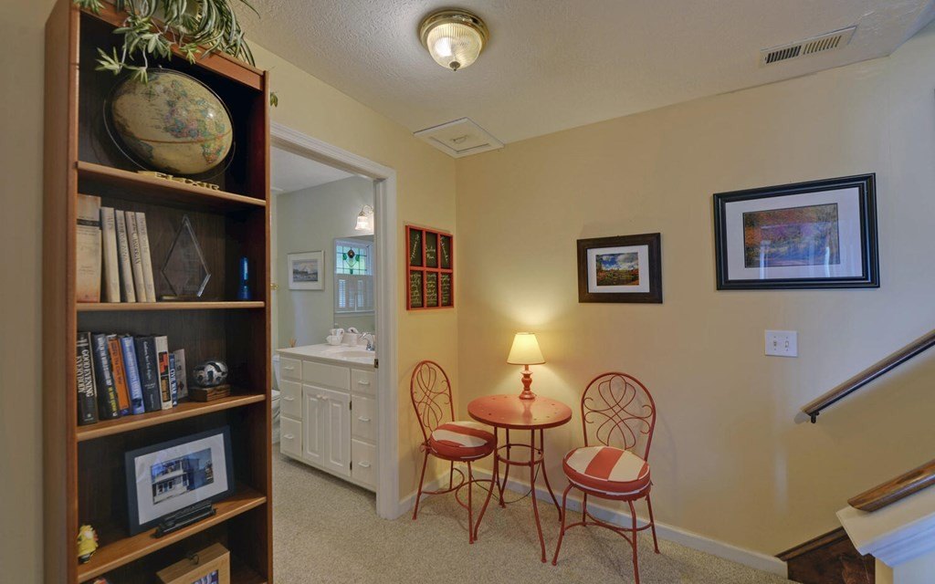 Young Harris, Georgia, 30582, United States, 3 Bedrooms Bedrooms, ,3 BathroomsBathrooms,Residential,For Sale,1974109