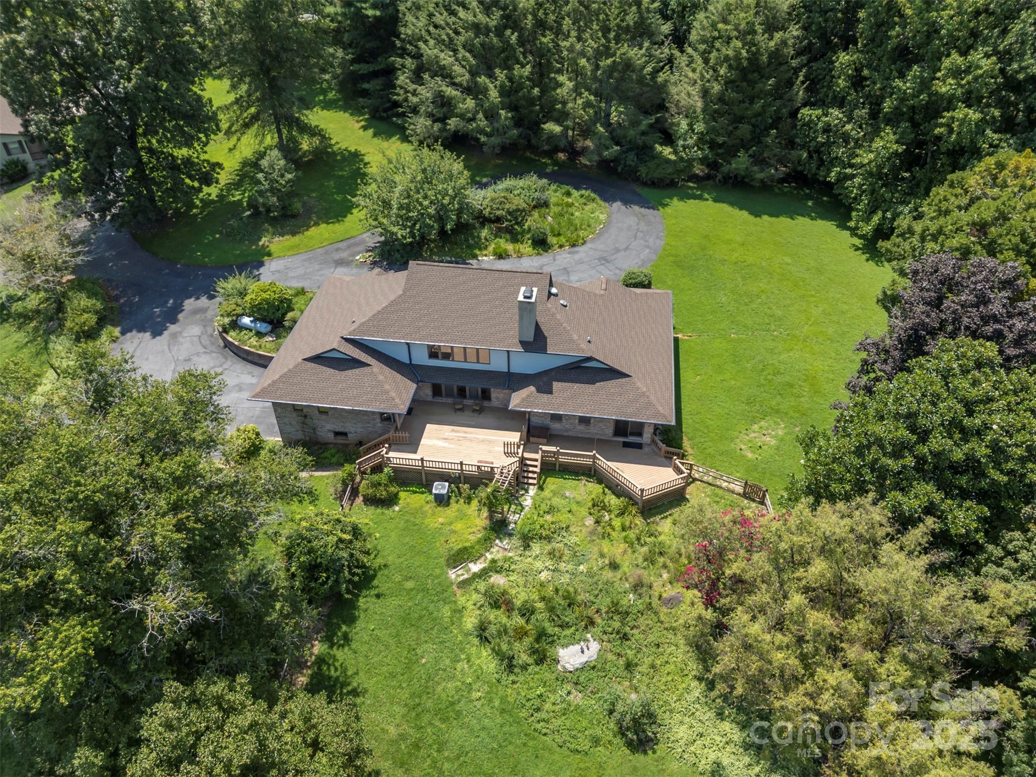 Horse Shoe, North Carolina, 28742, United States, 6 Bedrooms Bedrooms, ,6 BathroomsBathrooms,Residential,For Sale,1927207
