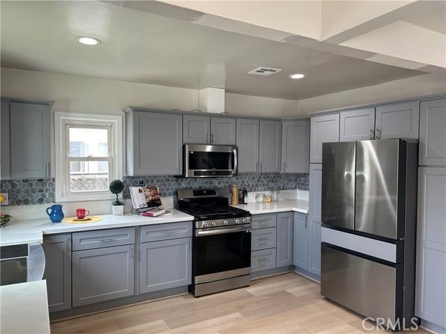 Long Beach, California, 90810, United States, 4 Bedrooms Bedrooms, ,2 BathroomsBathrooms,Residential,For Sale,1942840