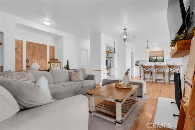 Granada Hills, California, 91344, United States, 3 Bedrooms Bedrooms, ,2 BathroomsBathrooms,Residential,For Sale,2000325