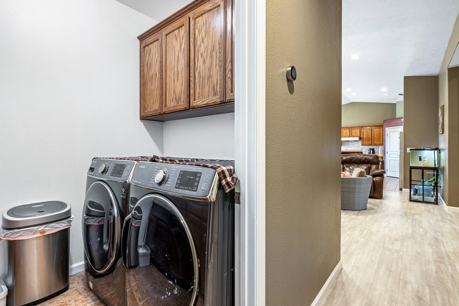 Fresno, California, 93727, United States, 4 Bedrooms Bedrooms, ,2 BathroomsBathrooms,Residential,For Sale,2008580