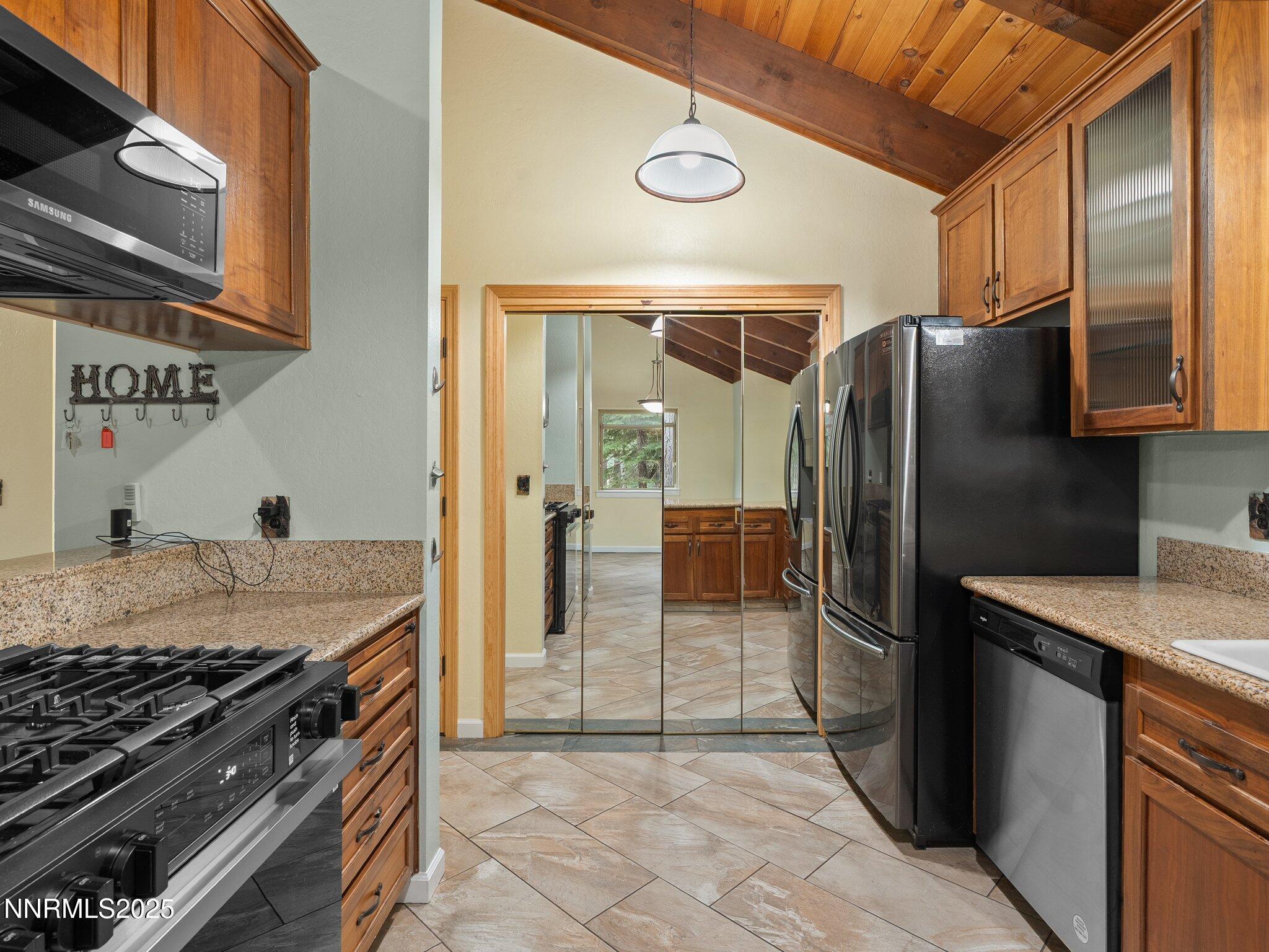 South Lake Tahoe, California, 96150, United States, 3 Bedrooms Bedrooms, ,2 BathroomsBathrooms,Residential,For Sale,1970605