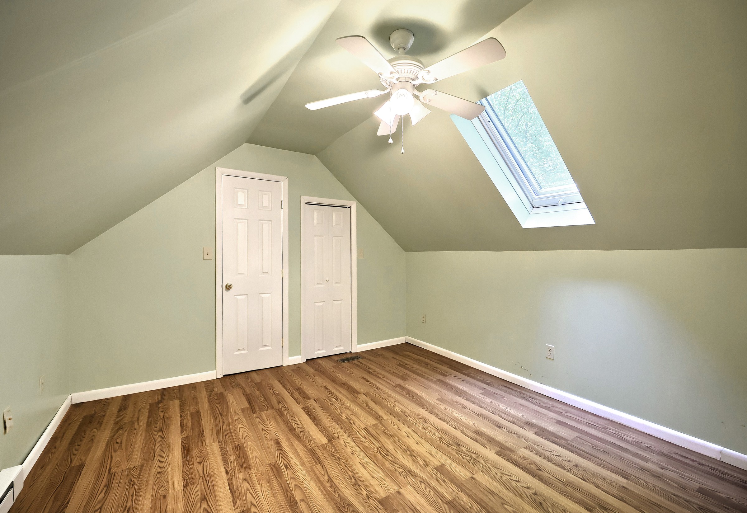 Felton, Pennsylvania, 17322, United States, 4 Bedrooms Bedrooms, ,2 BathroomsBathrooms,Residential,For Sale,1977692