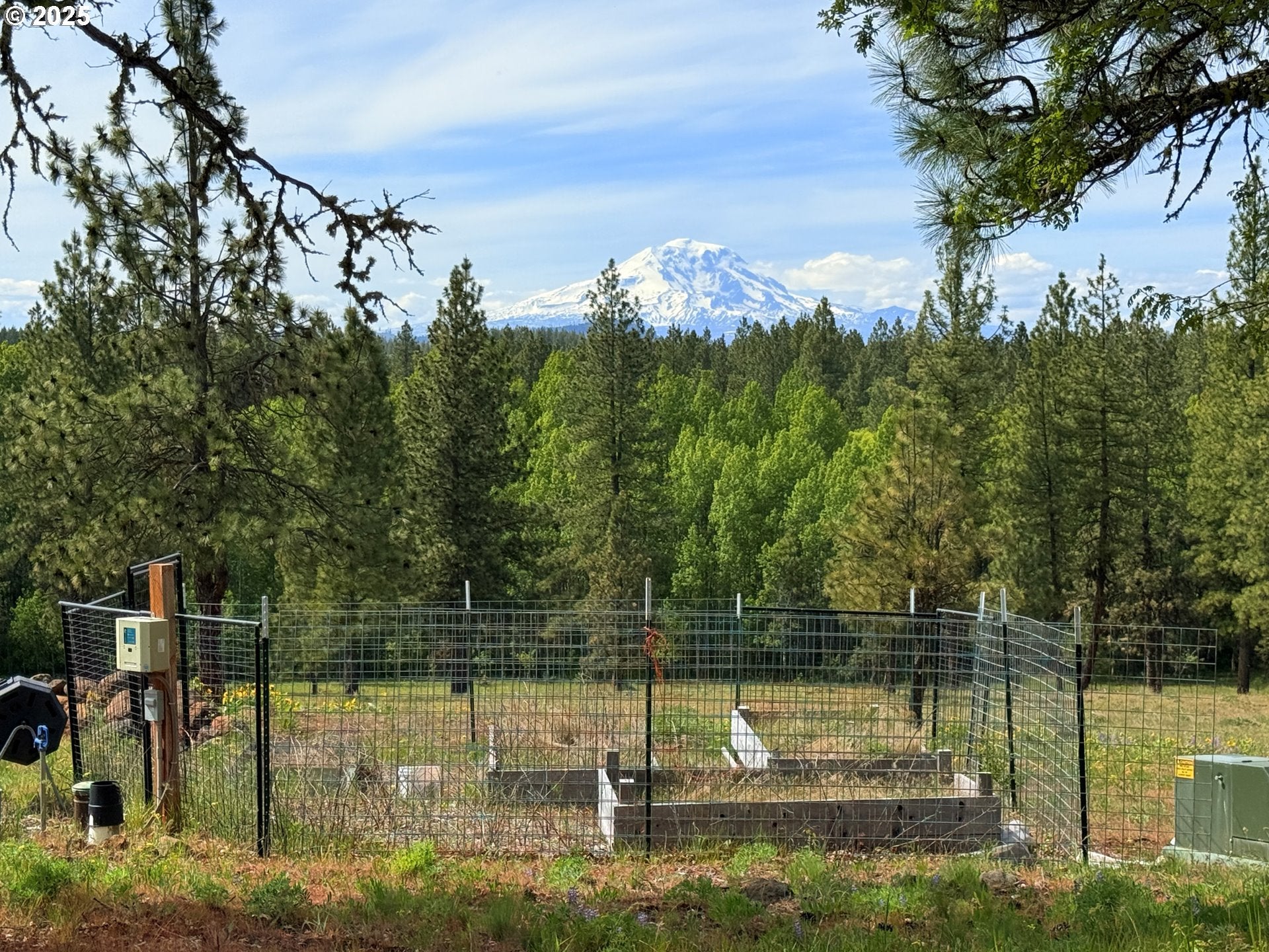 Goldendale, Washington, 98620, United States, 2 Bedrooms Bedrooms, ,2 BathroomsBathrooms,Residential,For Sale,1906644