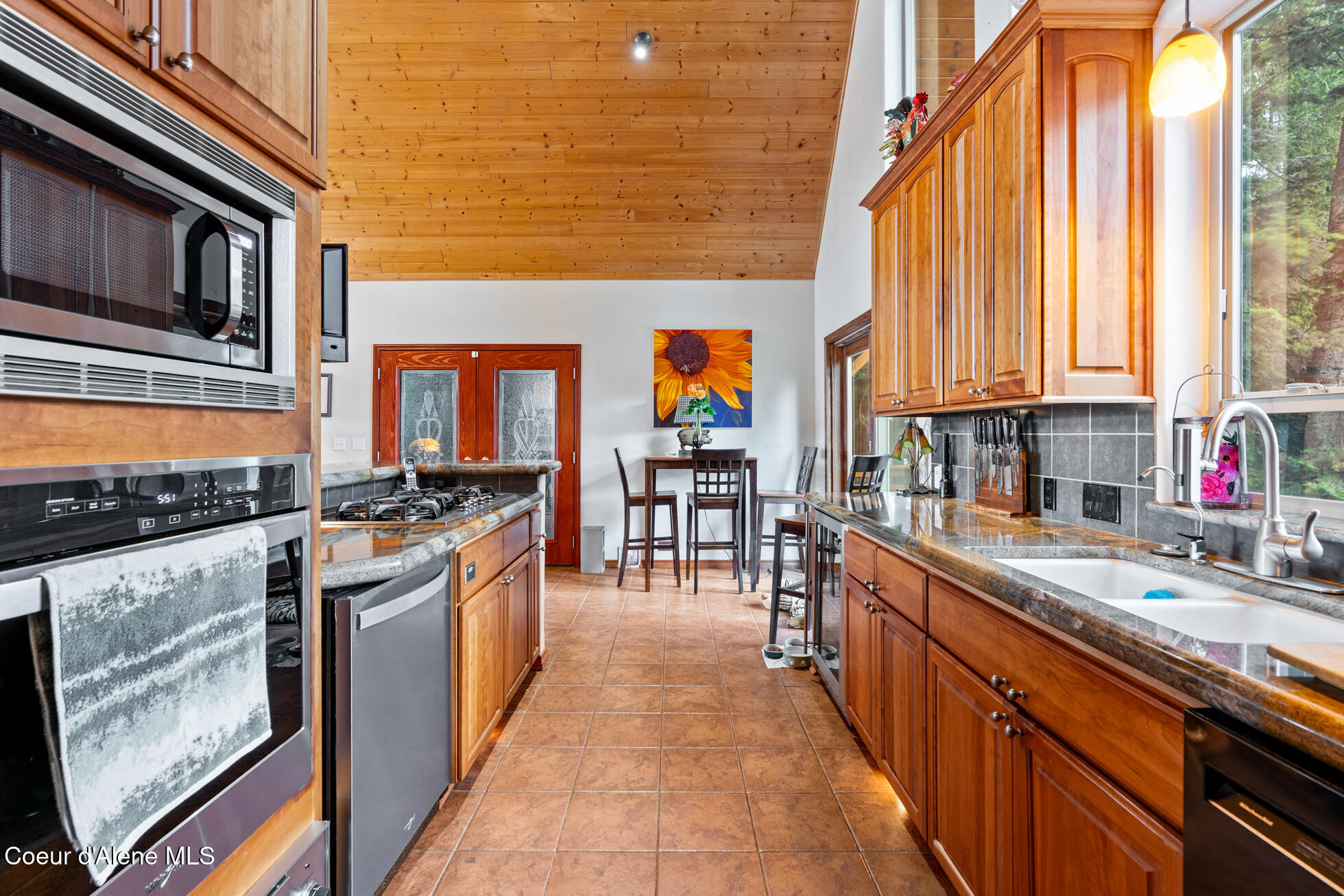 Newport, Washington, 99156, United States, 3 Bedrooms Bedrooms, ,3 BathroomsBathrooms,Residential,For Sale,1900735