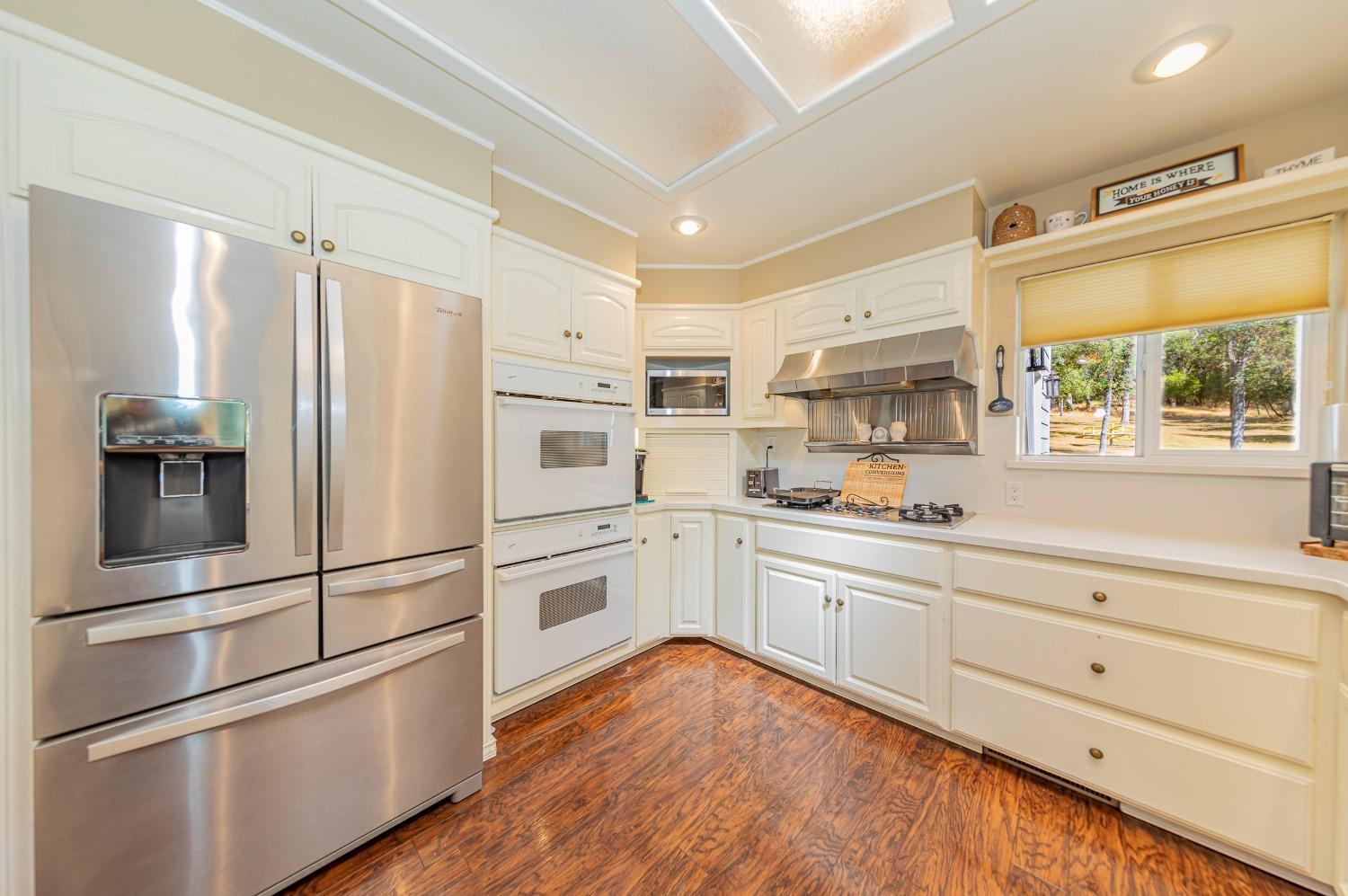 Ahwahnee, California, 93601, United States, 4 Bedrooms Bedrooms, ,3 BathroomsBathrooms,Residential,For Sale,1978318