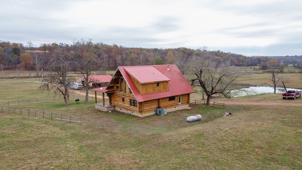 Rocky Comfort Rd, Gentry, AR 72734