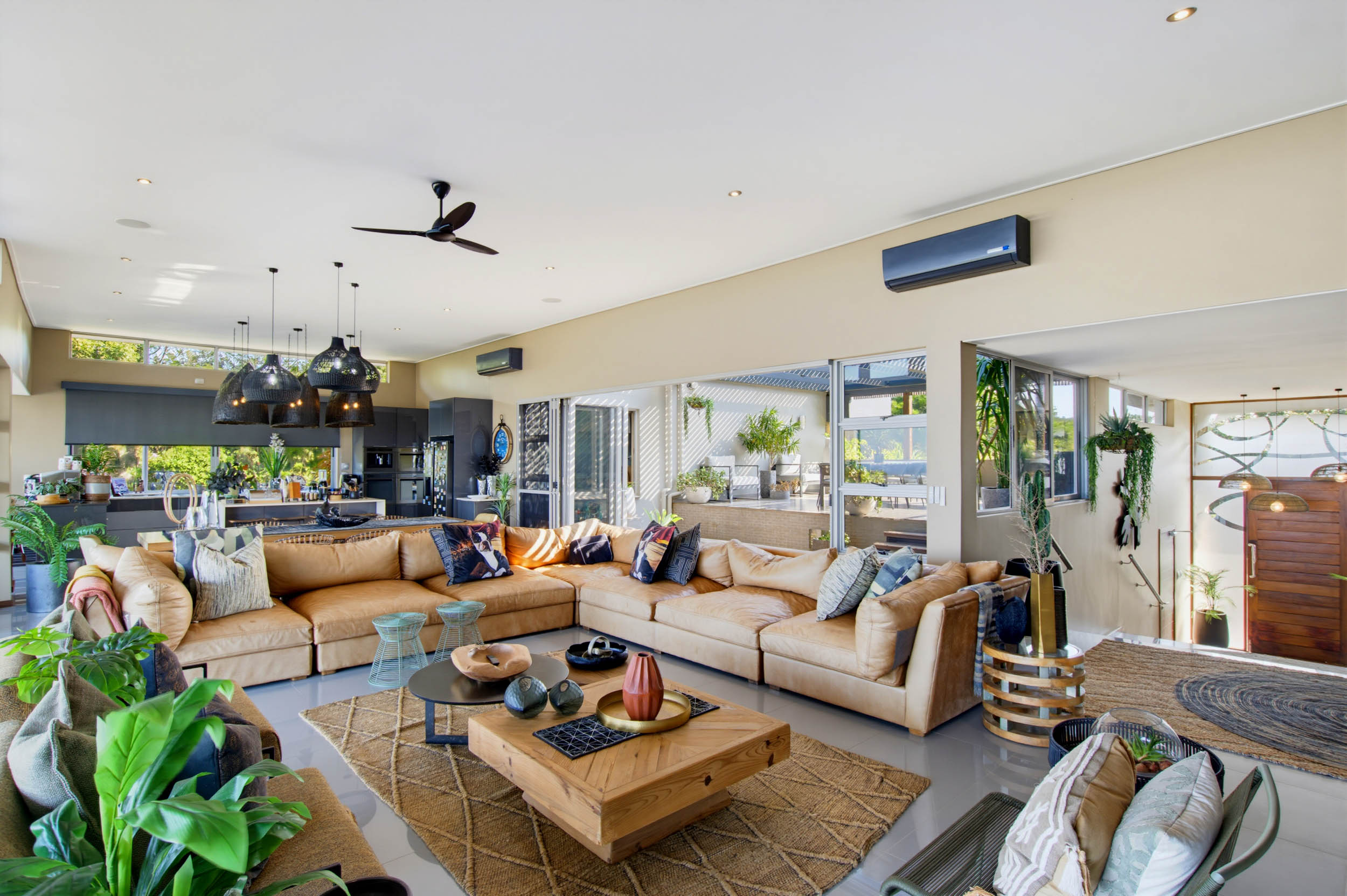  Contemporary Coastal Luxury with Panoramic Ocean Views in Brettenwood Estate - 物件實景