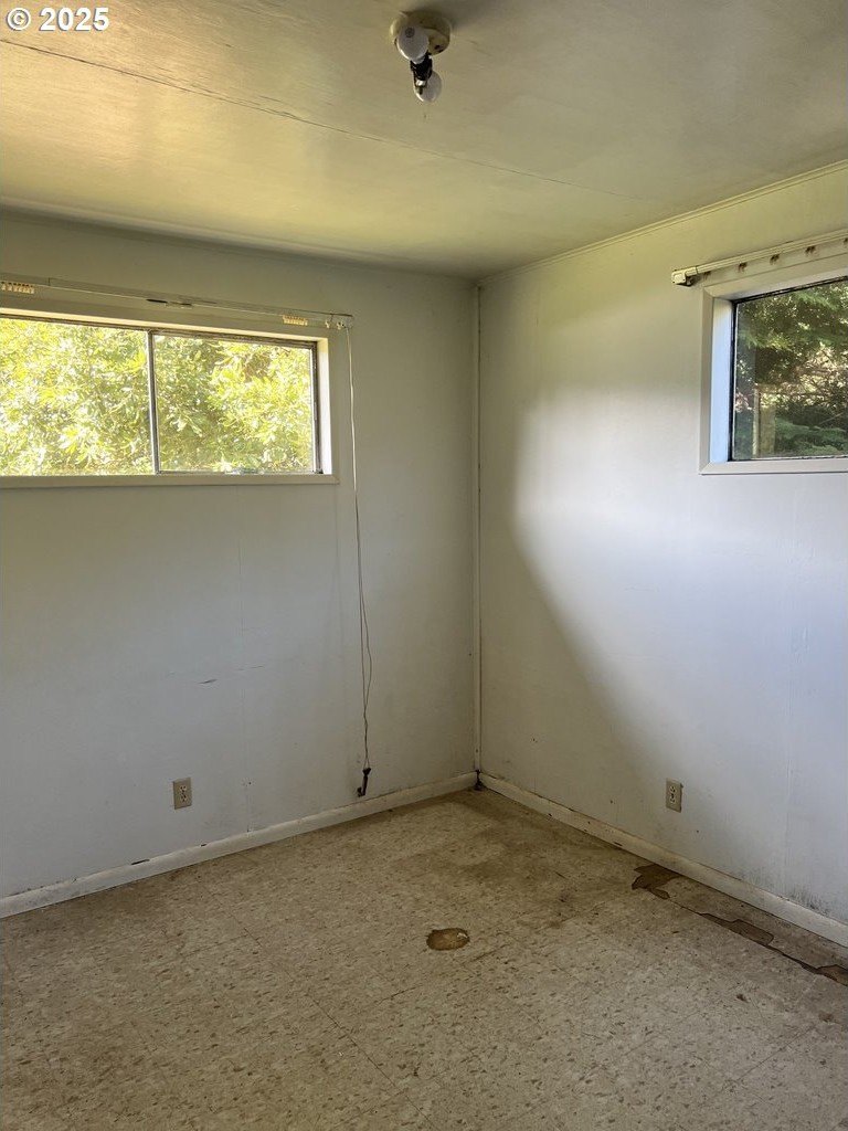 GoldBeach, Oregon, 97444, United States, 3 Bedrooms Bedrooms, ,1 BathroomBathrooms,Residential,For Sale,2009283