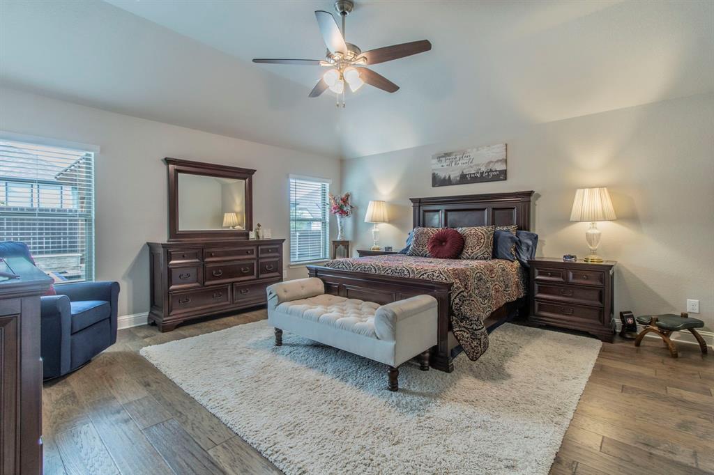 Waxahachie, Texas, 75165, United States, 4 Bedrooms Bedrooms, ,3 BathroomsBathrooms,Residential,For Sale,1920733