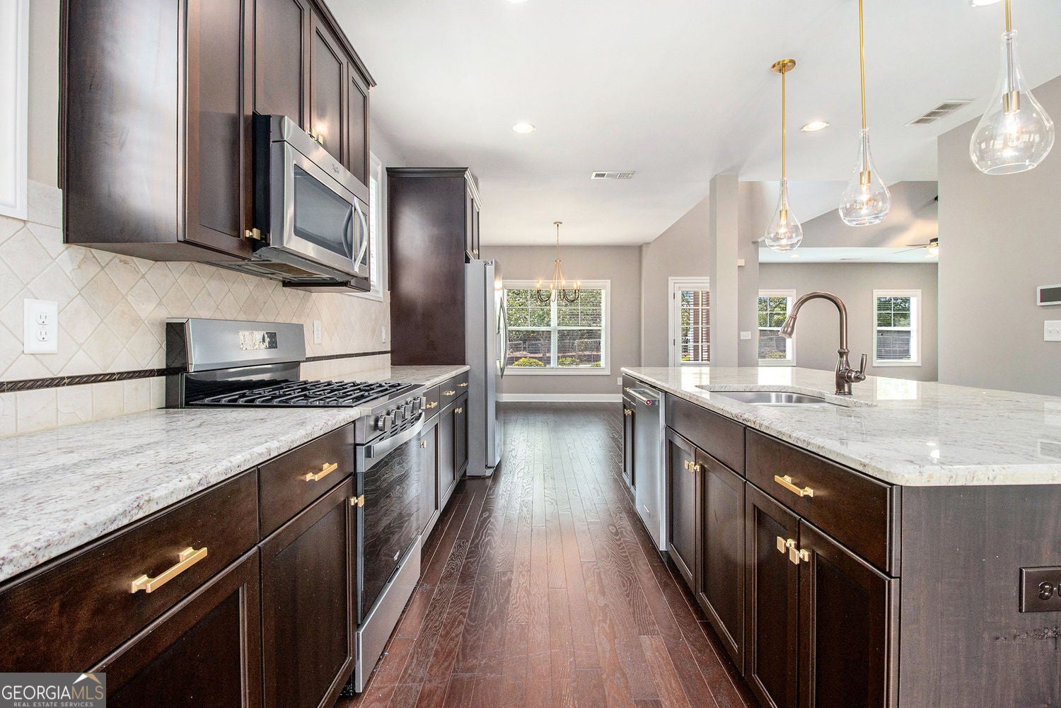 Atlanta, Georgia, 30318, United States, 3 Bedrooms Bedrooms, ,3 BathroomsBathrooms,Residential,For Sale,1909114