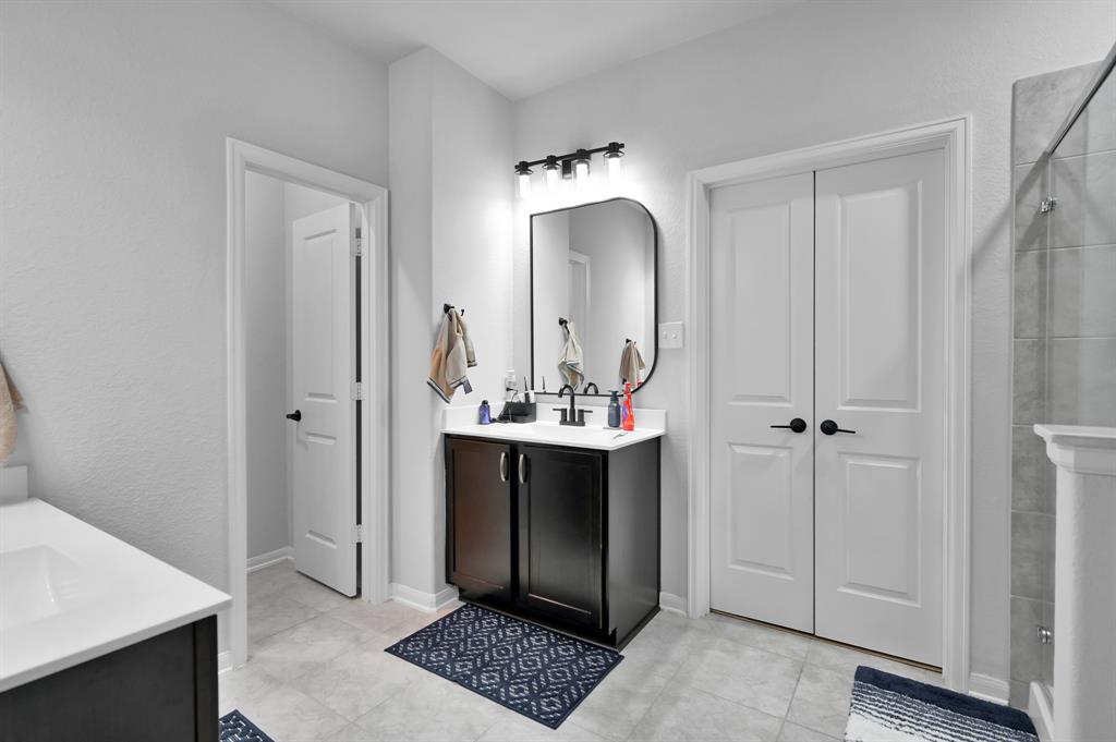 Montgomery, Texas, 77316, United States, 4 Bedrooms Bedrooms, ,4 BathroomsBathrooms,Residential,For Sale,1983339