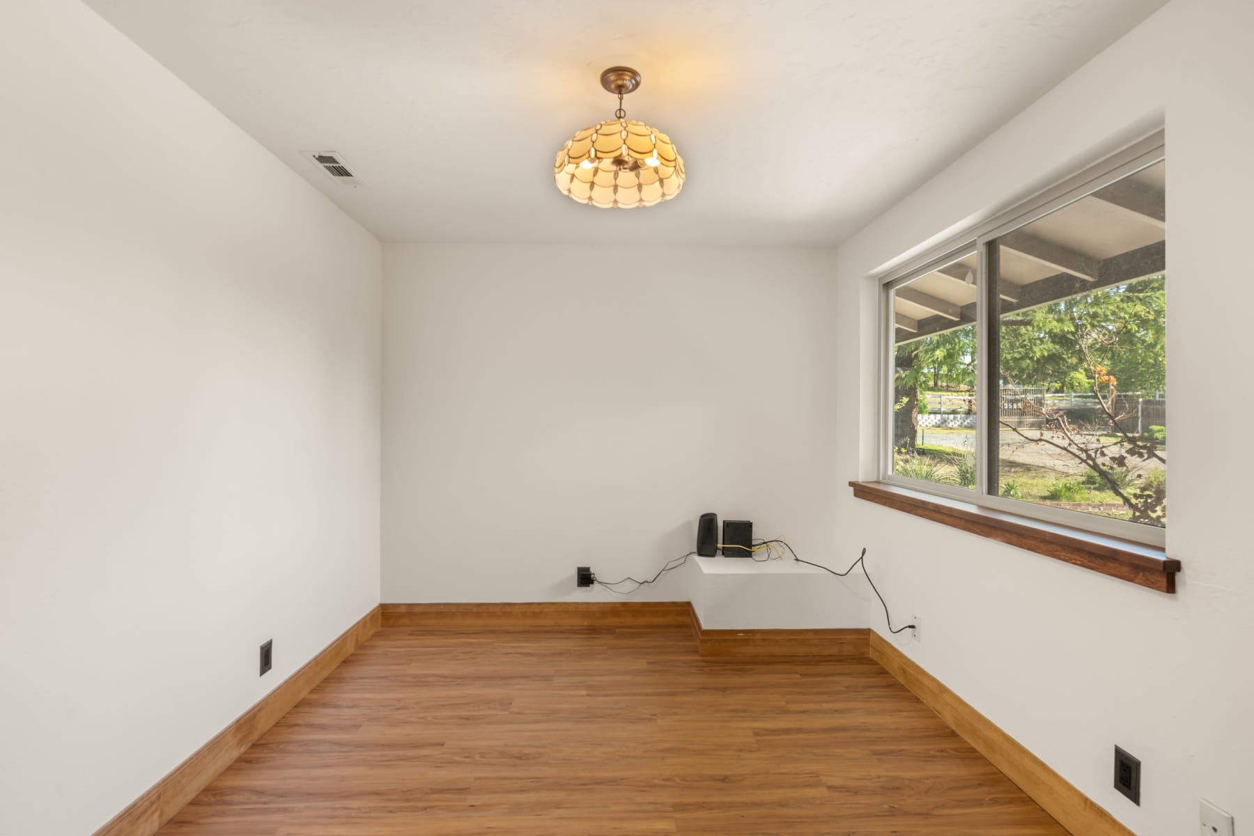  3583 Ross Lane Central Point, OR 97502 - 物件實景