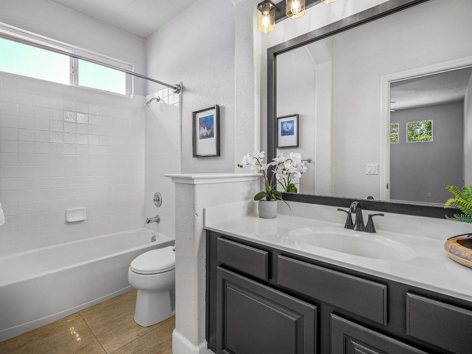 El Dorado Hills, California, 95762, United States, 5 Bedrooms Bedrooms, ,5 BathroomsBathrooms,Residential,For Sale,1914654