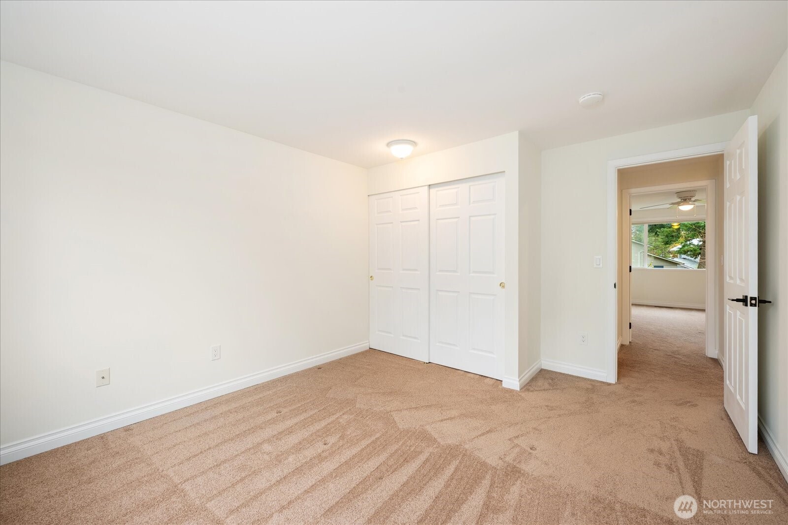 Renton, Washington, 98059, United States, 4 Bedrooms Bedrooms, ,1 BathroomBathrooms,Residential,For Sale,1989503