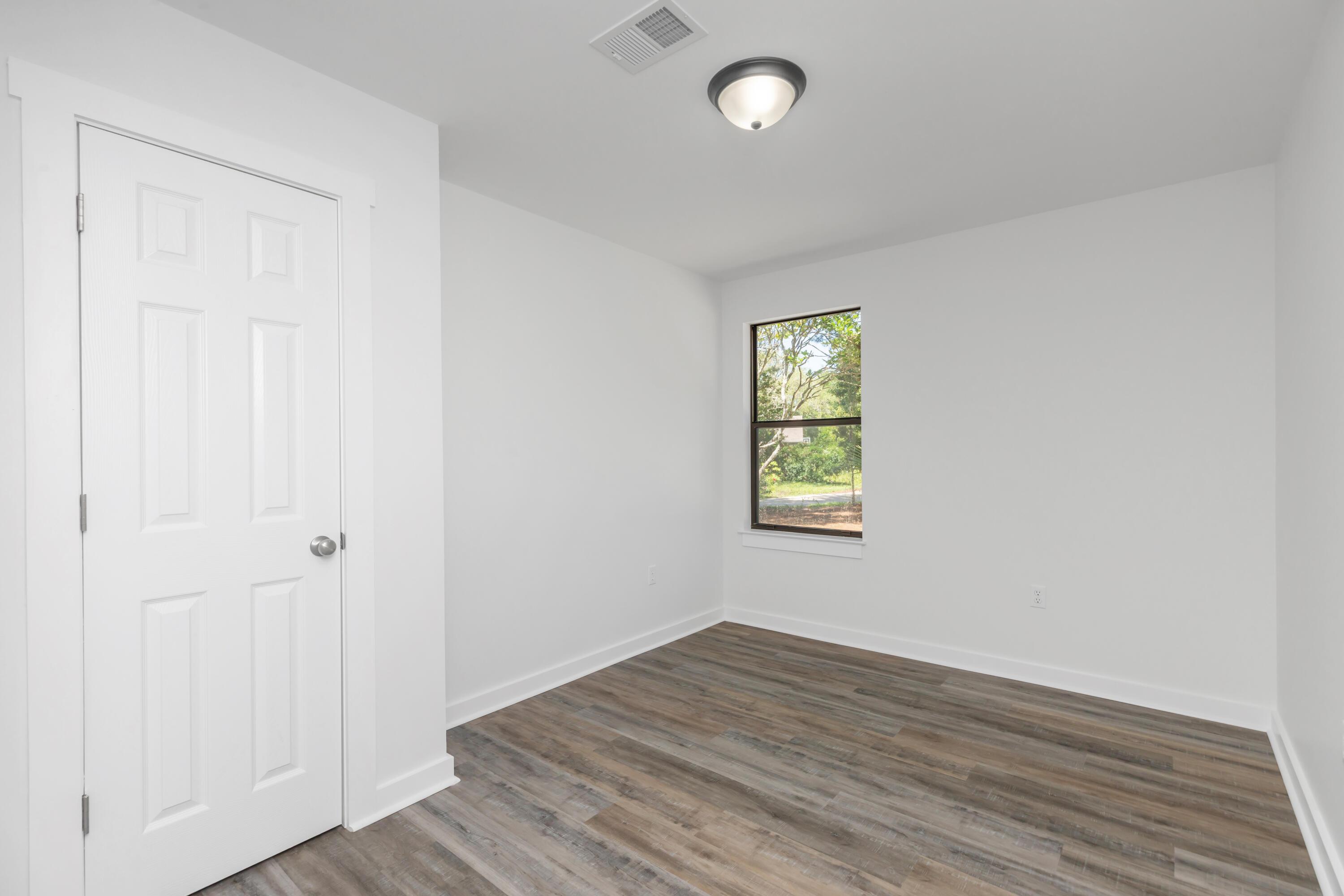 Niceville, Florida, 32578, United States, 3 Bedrooms Bedrooms, ,2 BathroomsBathrooms,Residential,For Sale,1870320