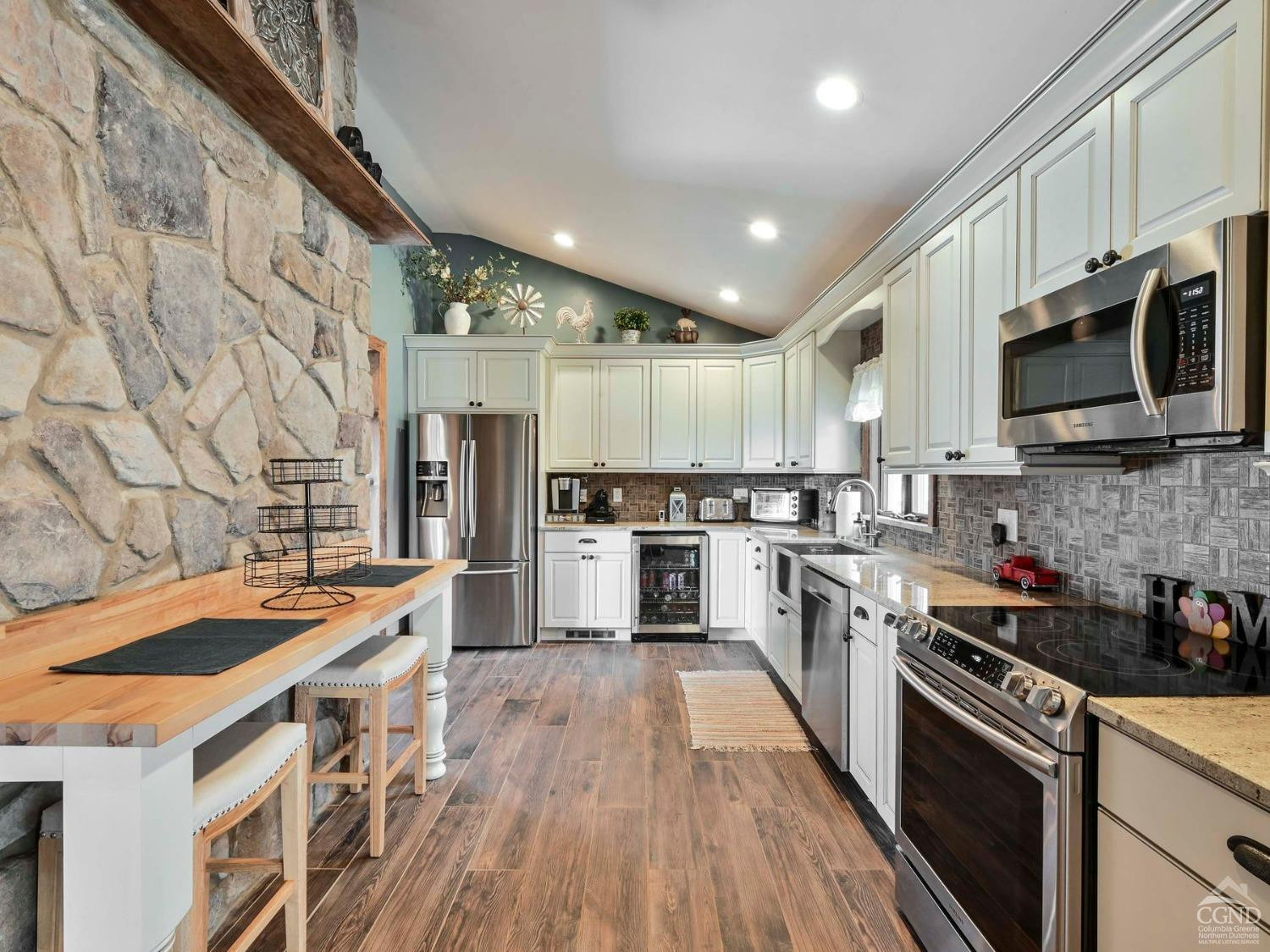 Jewett, New York, 12444, United States, 3 Bedrooms Bedrooms, ,2 BathroomsBathrooms,Residential,For Sale,1927489