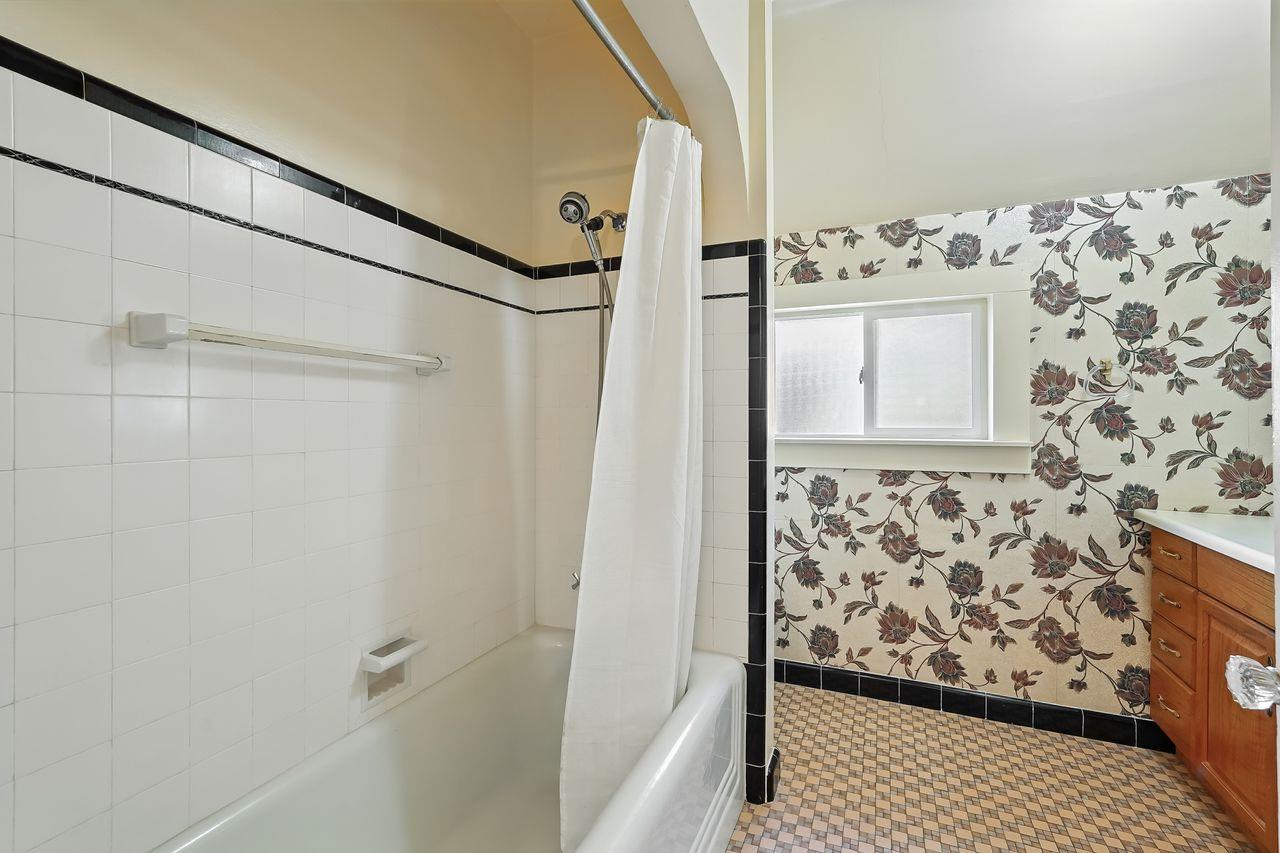 Sacramento, California, 95819, United States, 3 Bedrooms Bedrooms, ,2 BathroomsBathrooms,Residential,For Sale,1925048