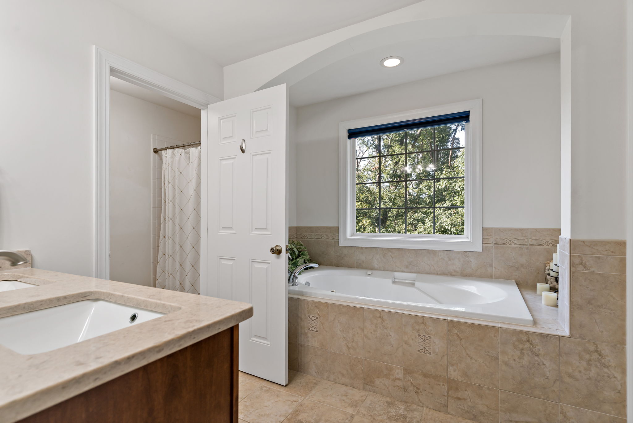 Harpers Ferry, West Virginia, 25425, United States, 4 Bedrooms Bedrooms, ,Residential,For Sale,1977354