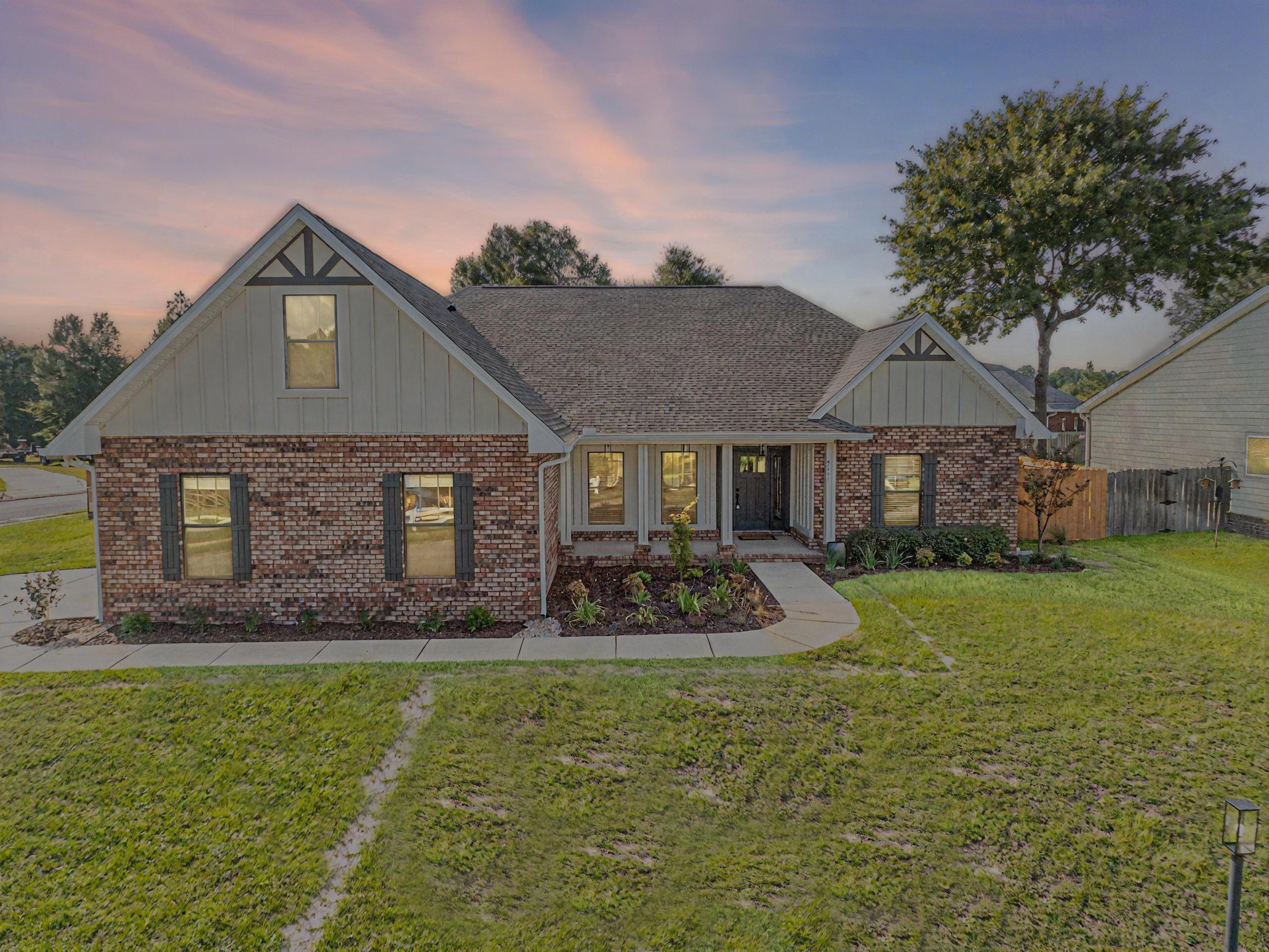 Crestview, Florida, 32536, United States, 5 Bedrooms Bedrooms, ,5 BathroomsBathrooms,Residential,For Sale,1906296