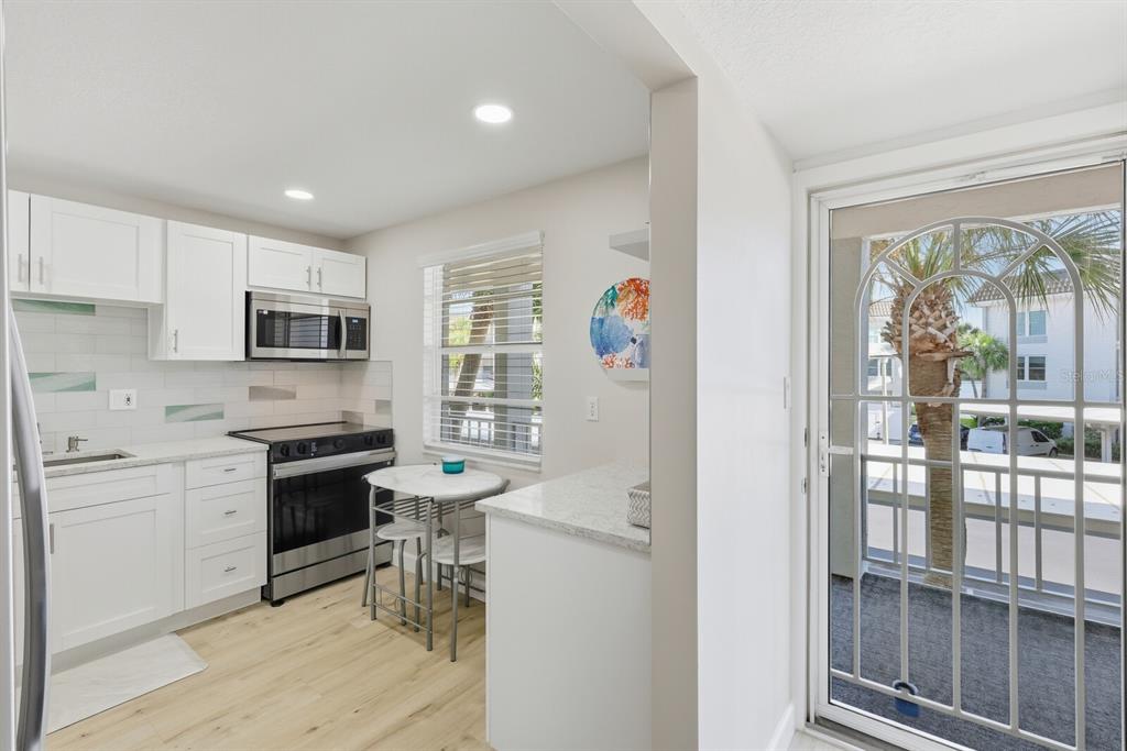 Longboat Key, Florida, 34228, United States, 2 Bedrooms Bedrooms, ,2 BathroomsBathrooms,Residential,For Sale,1991691