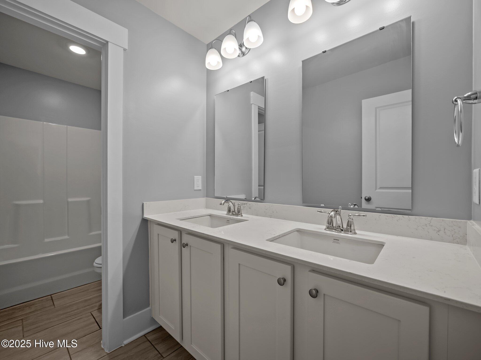 Newport, North Carolina, 28570, United States, 4 Bedrooms Bedrooms, ,3 BathroomsBathrooms,Residential,For Sale,1991180