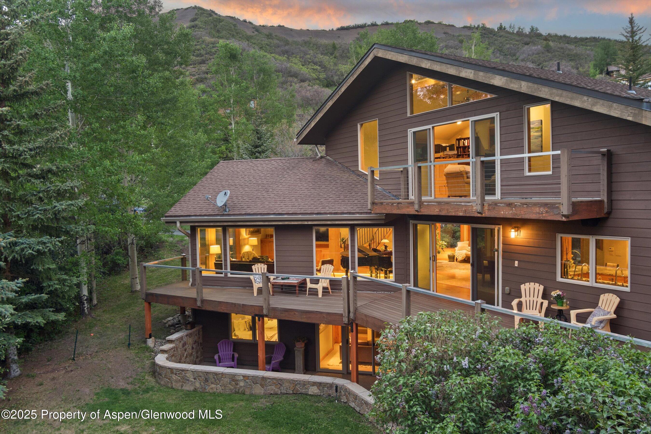 Snowmass Village, Colorado, 81615, United States, 3 Bedrooms Bedrooms, ,3 BathroomsBathrooms,Residential,For Sale,1874657