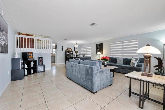 Hialeah, Florida, 33015, United States, 5 Bedrooms Bedrooms, ,3 BathroomsBathrooms,Residential,For Sale,1977900