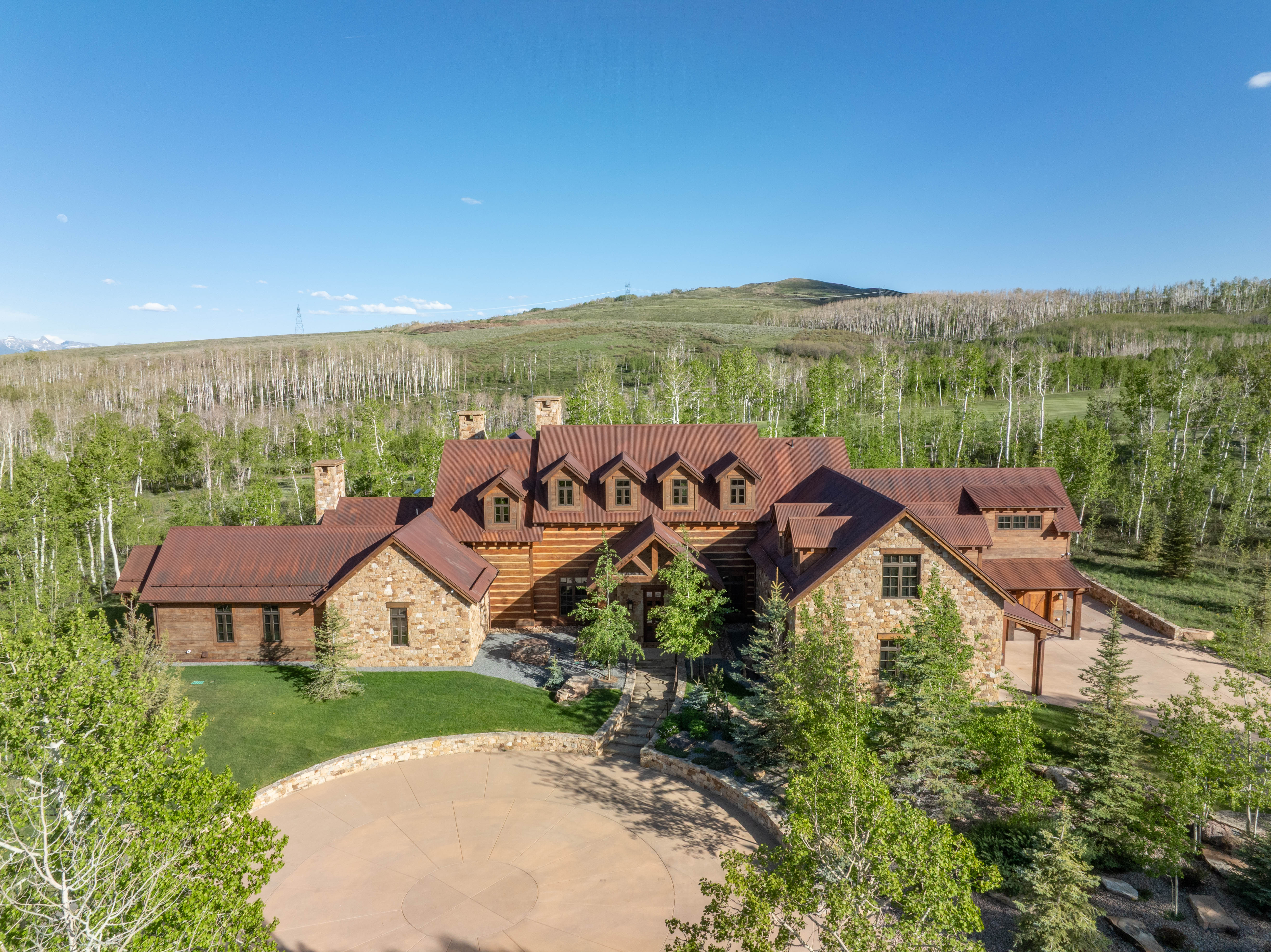  Refined Mountain Elegance In A Premier Setting - 物件實景