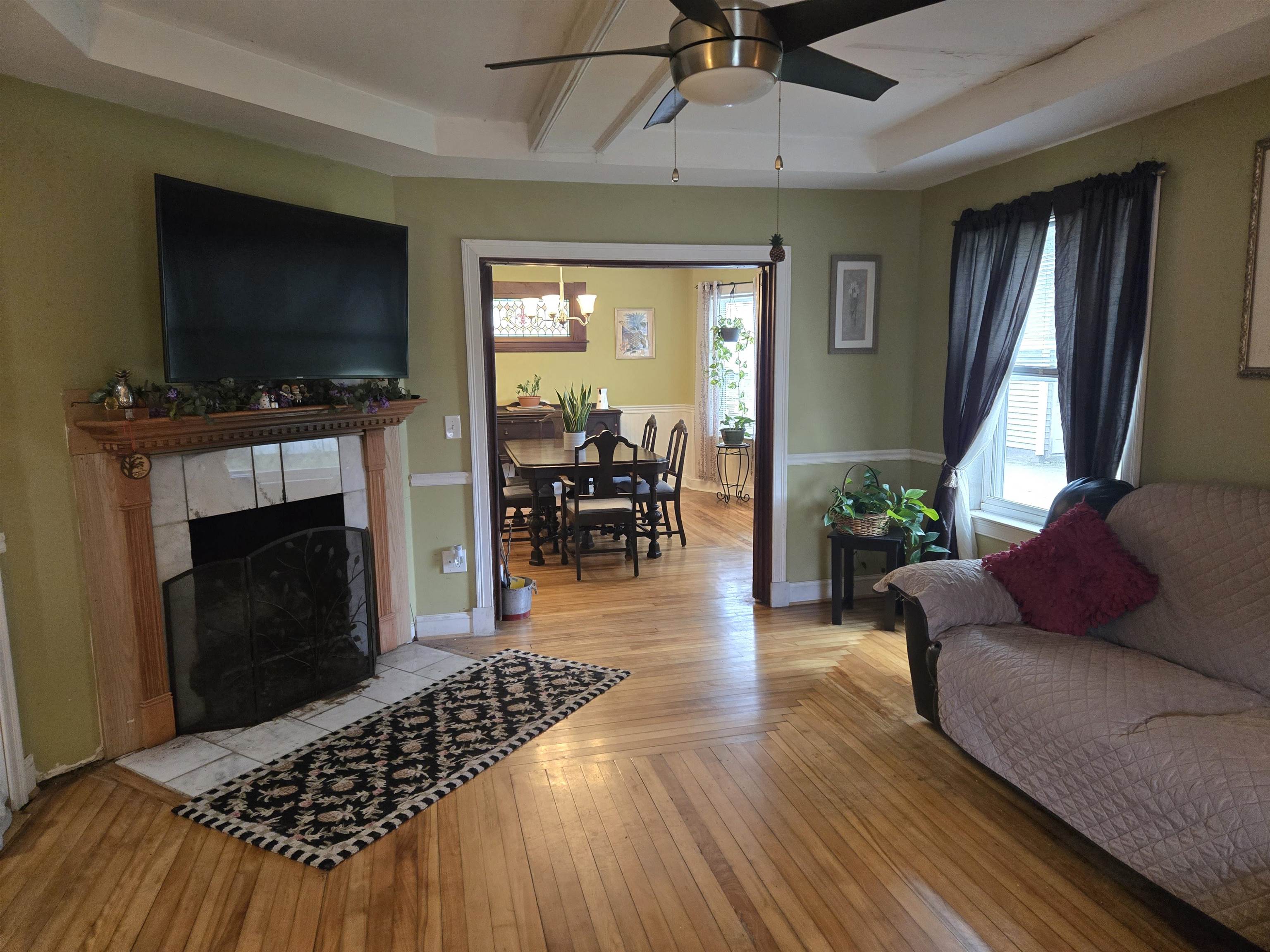 Manchester, New Hampshire, 03104, United States, 3 Bedrooms Bedrooms, ,3 BathroomsBathrooms,Residential,For Sale,1896803
