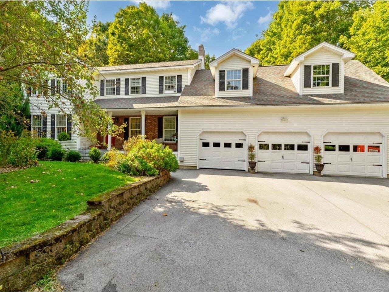 Georgia, Vermont, 05478, United States, 4 Bedrooms Bedrooms, ,2 BathroomsBathrooms,Residential,For Sale,1950830