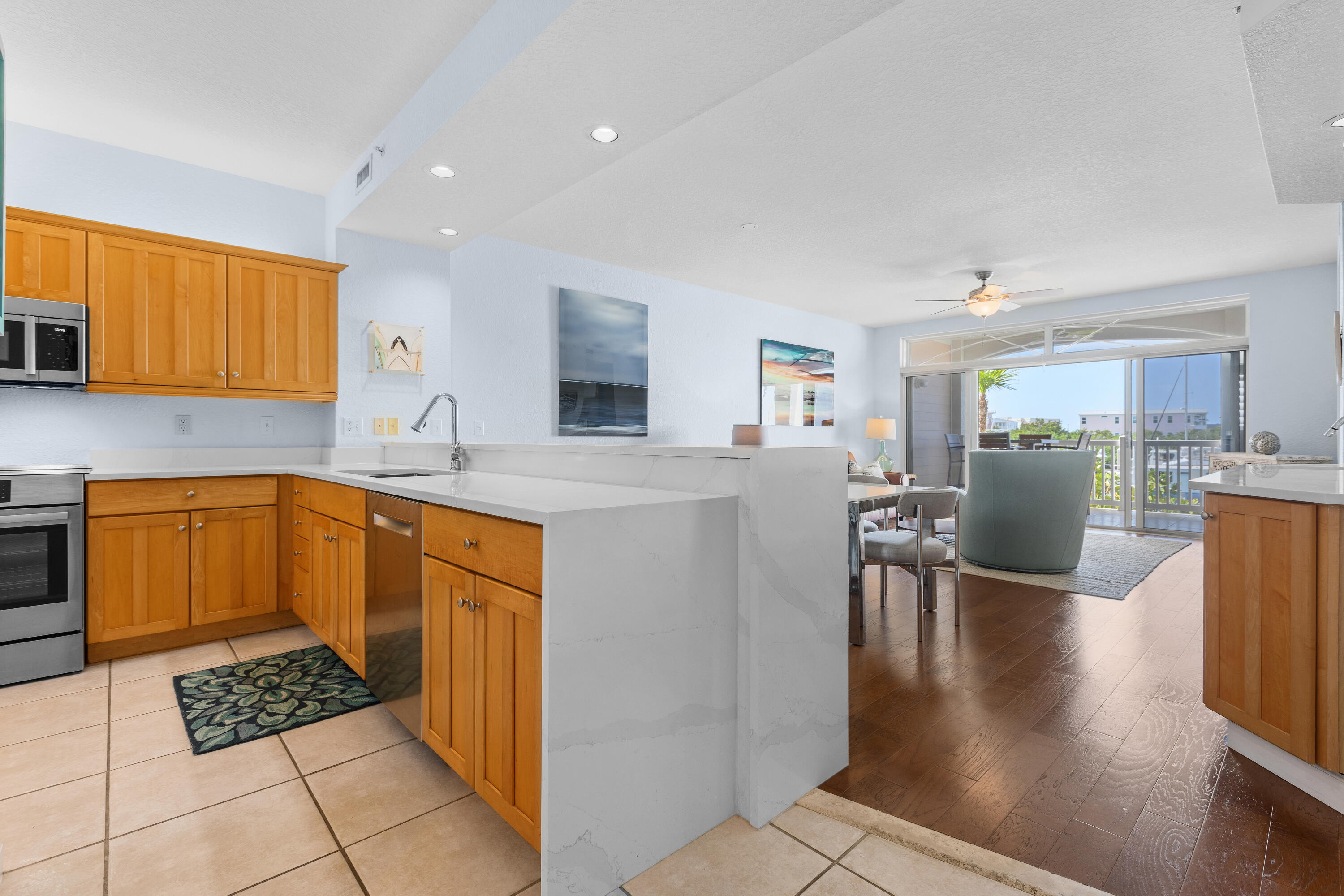 KEY WEST, Florida, 33040, United States, 2 Bedrooms Bedrooms, ,2 BathroomsBathrooms,Residential,For Sale,1695362