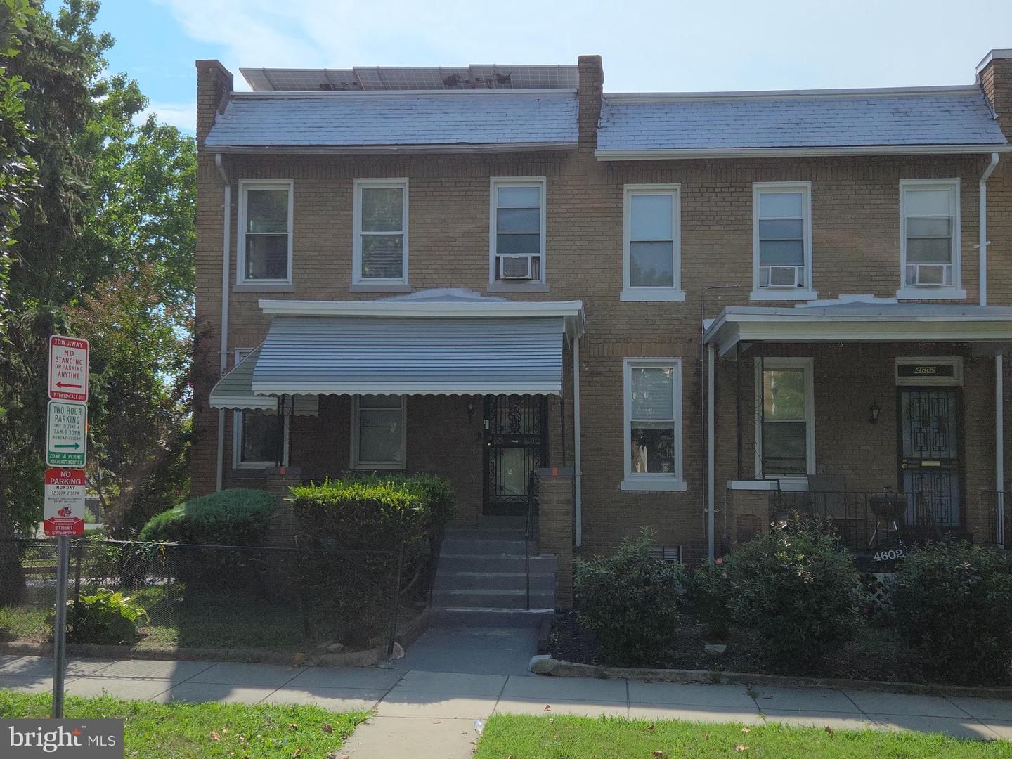 Washington, District of Columbia, 20011, United States, 4 Bedrooms Bedrooms, ,4 BathroomsBathrooms,Residential,For Sale,1919507