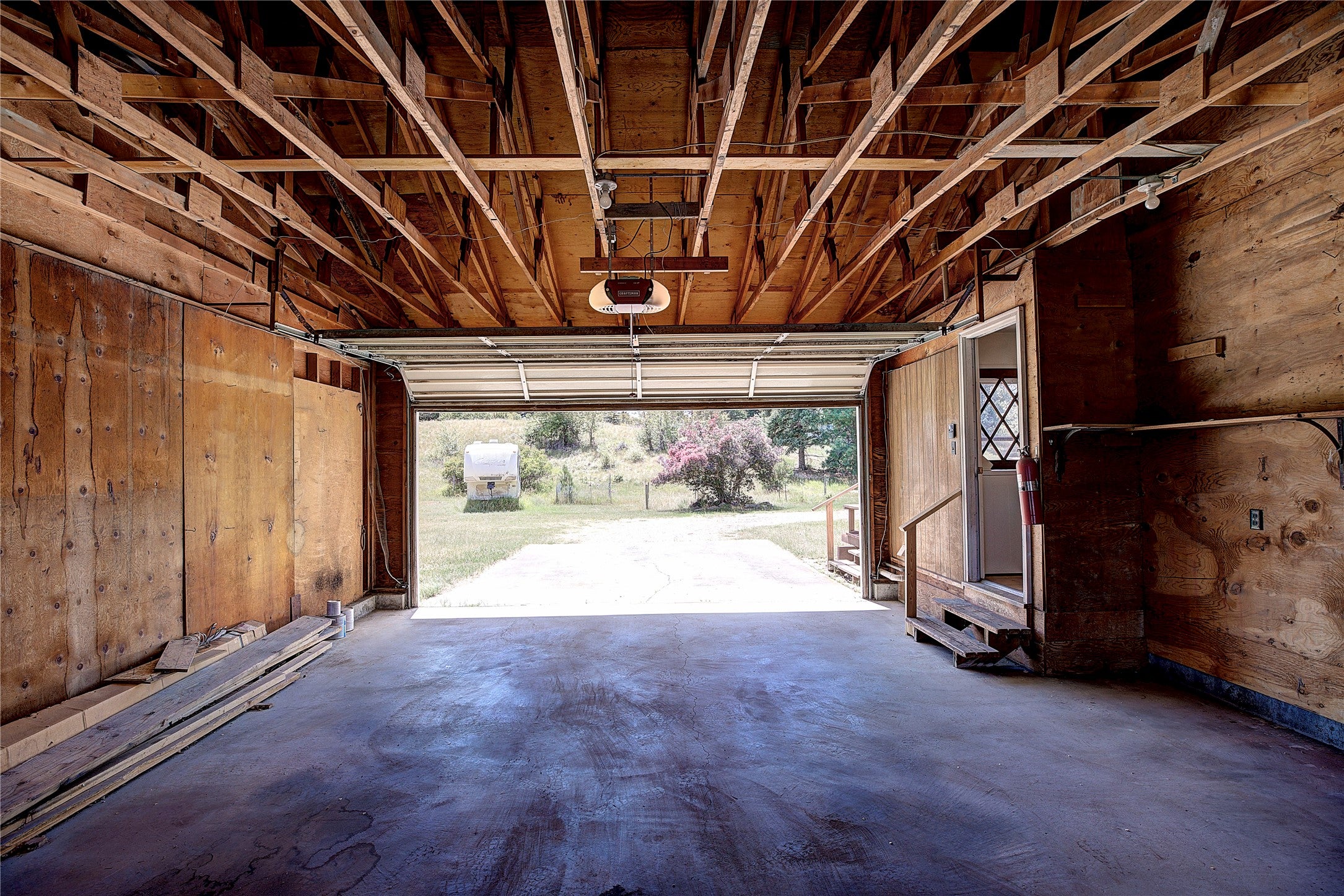 Polson, Montana, 59860, United States, 3 Bedrooms Bedrooms, ,2 BathroomsBathrooms,Residential,For Sale,1827901