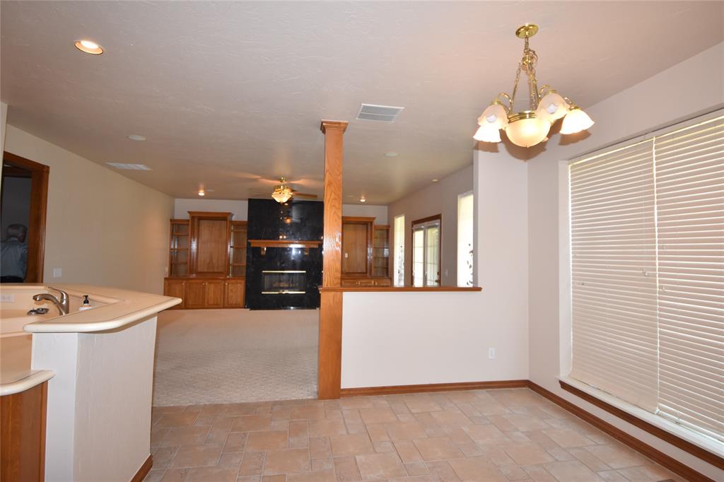 Oklahoma City, Oklahoma, 73142, United States, 5 Bedrooms Bedrooms, ,4 BathroomsBathrooms,Residential,For Sale,1935370
