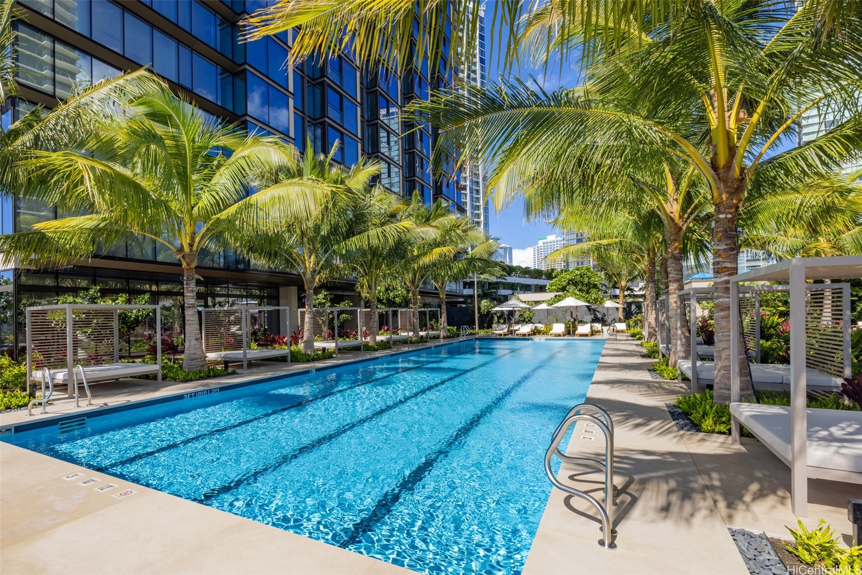 Honolulu, Hawaii, 96814, United States, 1 Bedroom Bedrooms, ,1 BathroomBathrooms,Residential,For Sale,1996229