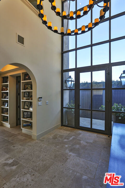 Malibu, California, 90265, United States, 5 Bedrooms Bedrooms, ,6 BathroomsBathrooms,Residential,For Sale,1895522