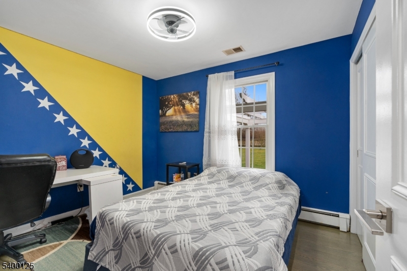 Mount Olive Twp., New Jersey, 07828, United States, 5 Bedrooms Bedrooms, ,3 BathroomsBathrooms,Residential,For Sale,2001791