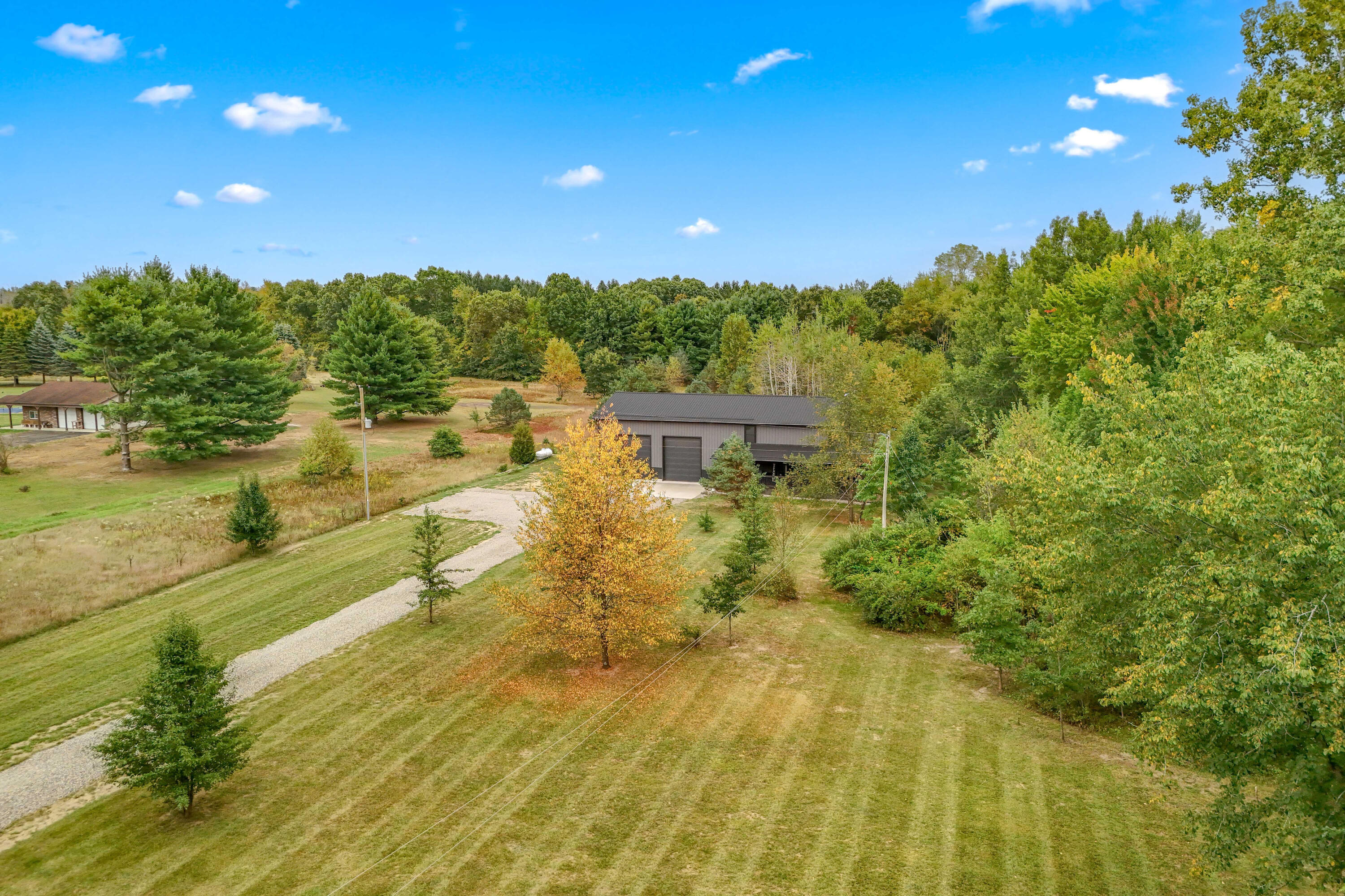 Quincy, Michigan, 49082, United States, 2 Bedrooms Bedrooms, ,3 BathroomsBathrooms,Residential,For Sale,1979767