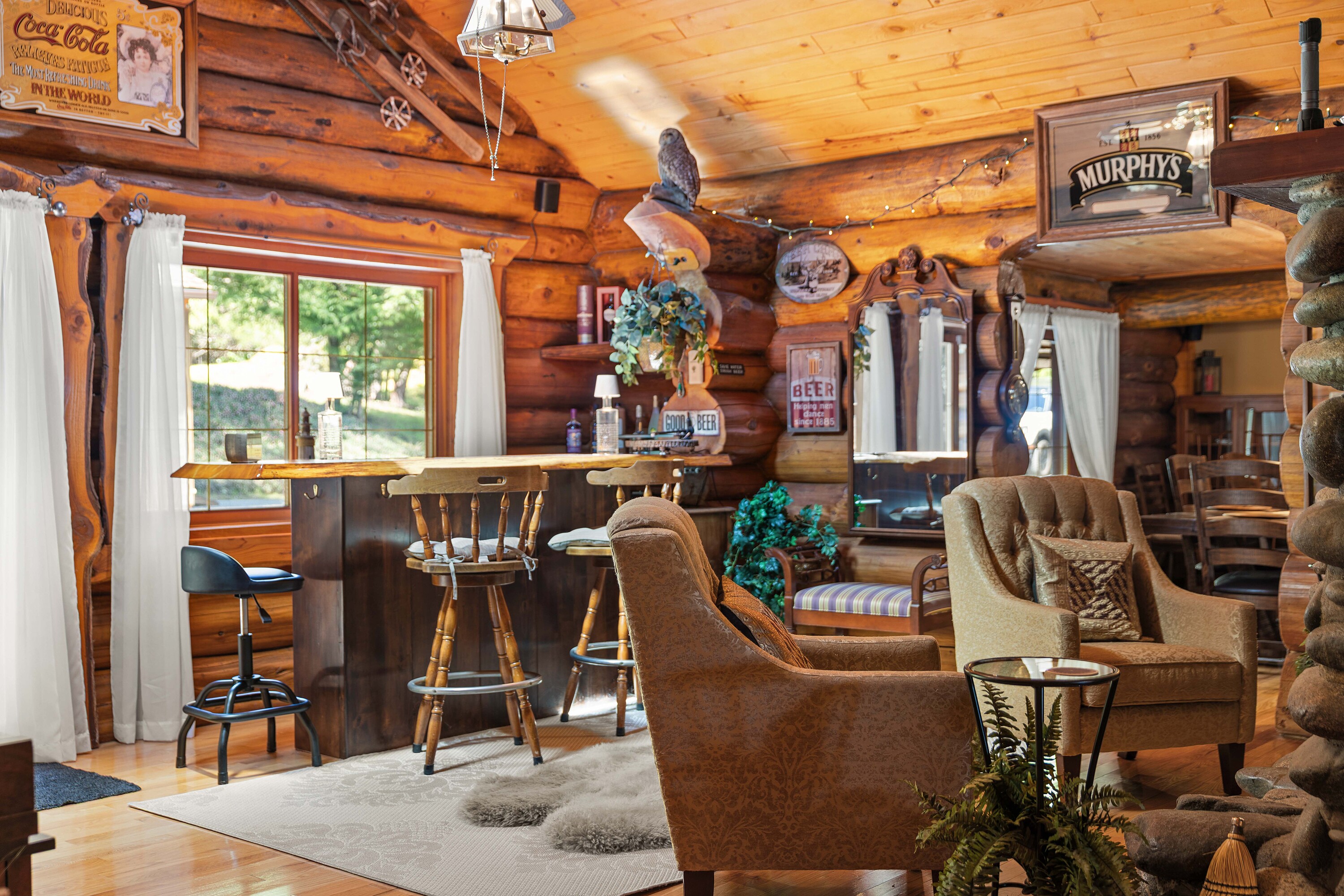  West Coast Cedar Log Home - 物件實景