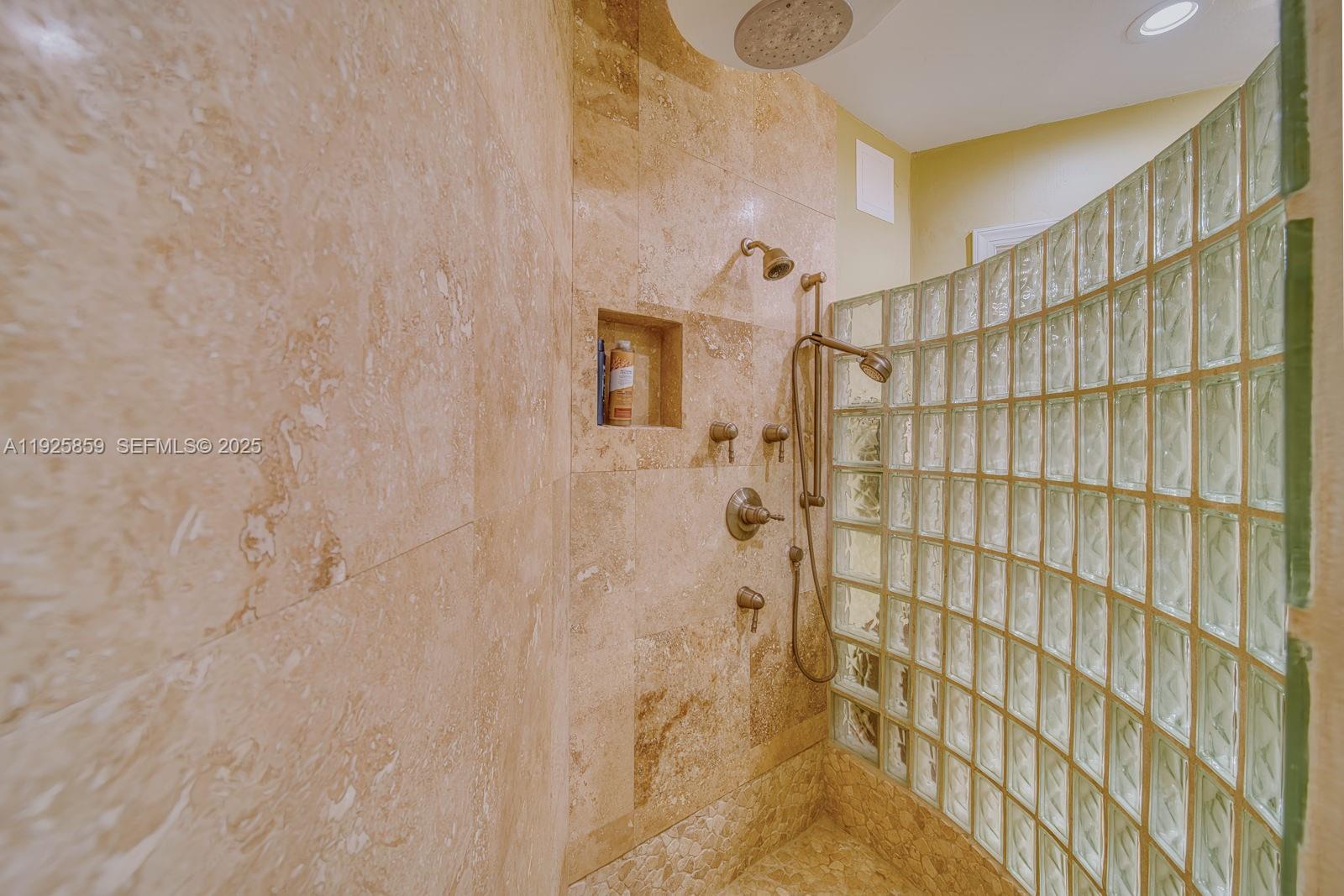 Pinecrest, Florida, 33156, United States, 3 Bedrooms Bedrooms, ,2 BathroomsBathrooms,Residential,For Sale,2003323