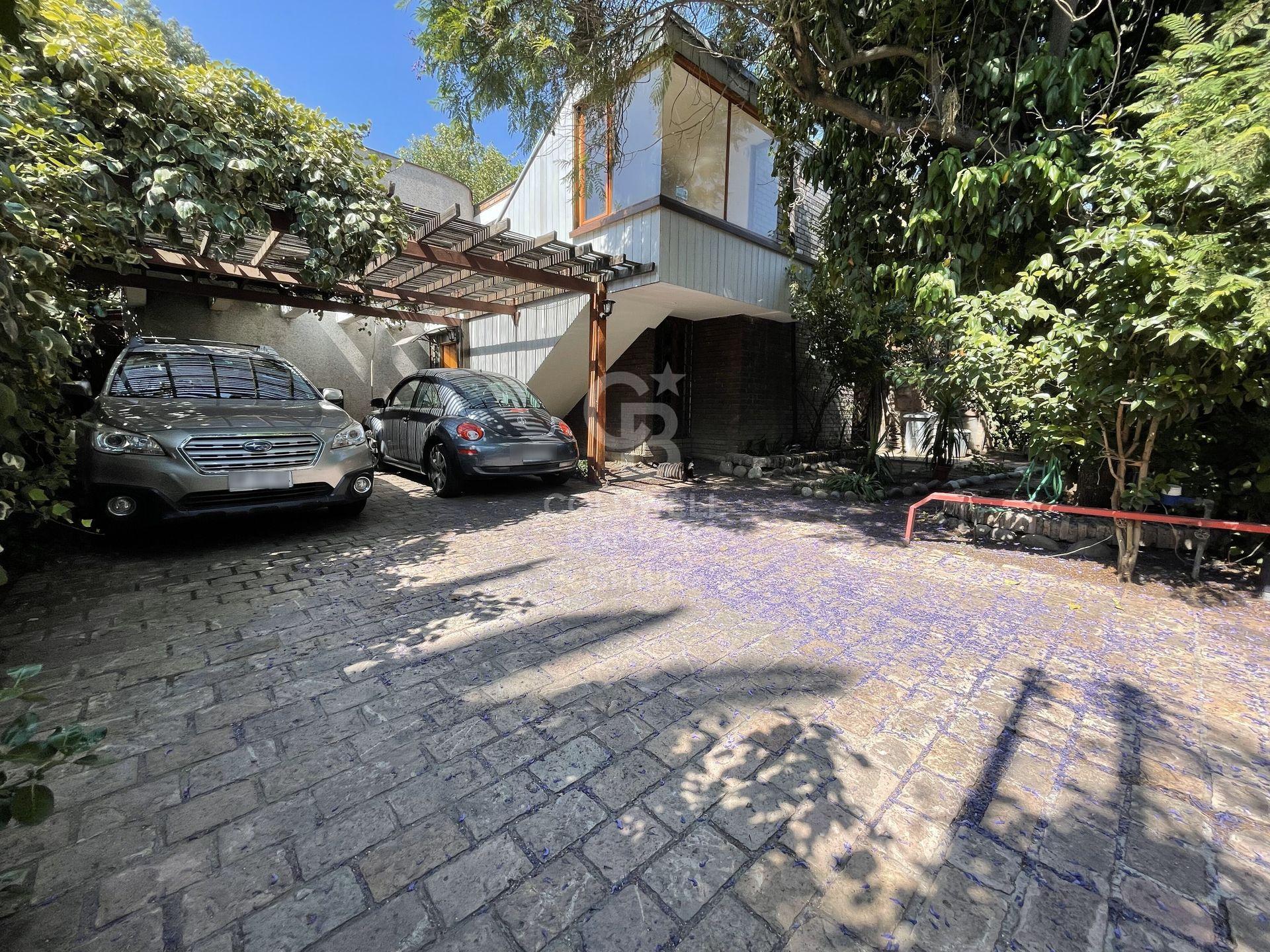Vitacura, Chile, 5 Bedrooms Bedrooms, ,5 BathroomsBathrooms,Residential,For Sale,1686759
