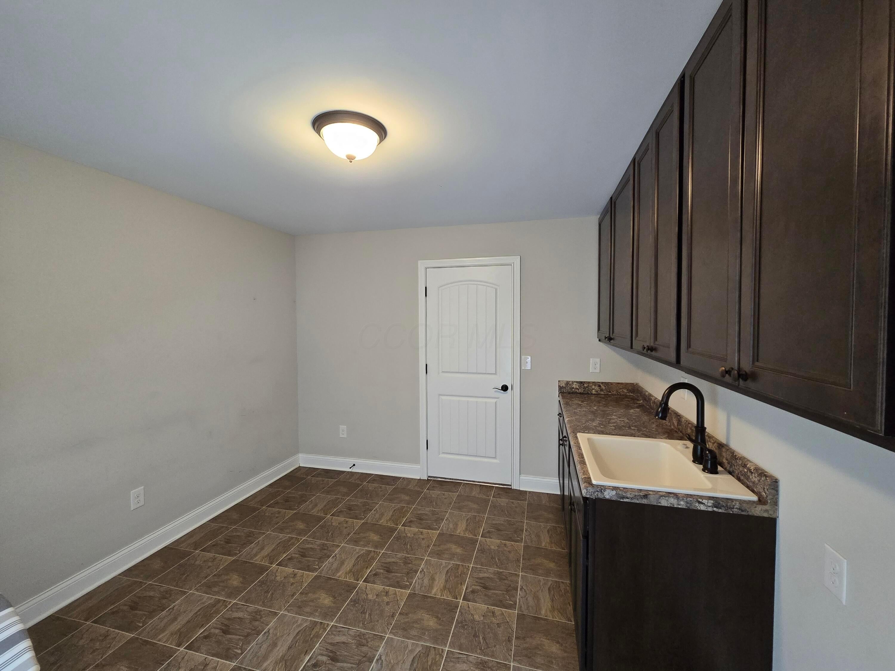 Pickerington, Ohio, 43147, United States, 5 Bedrooms Bedrooms, ,5 BathroomsBathrooms,Residential,For Sale,2048451