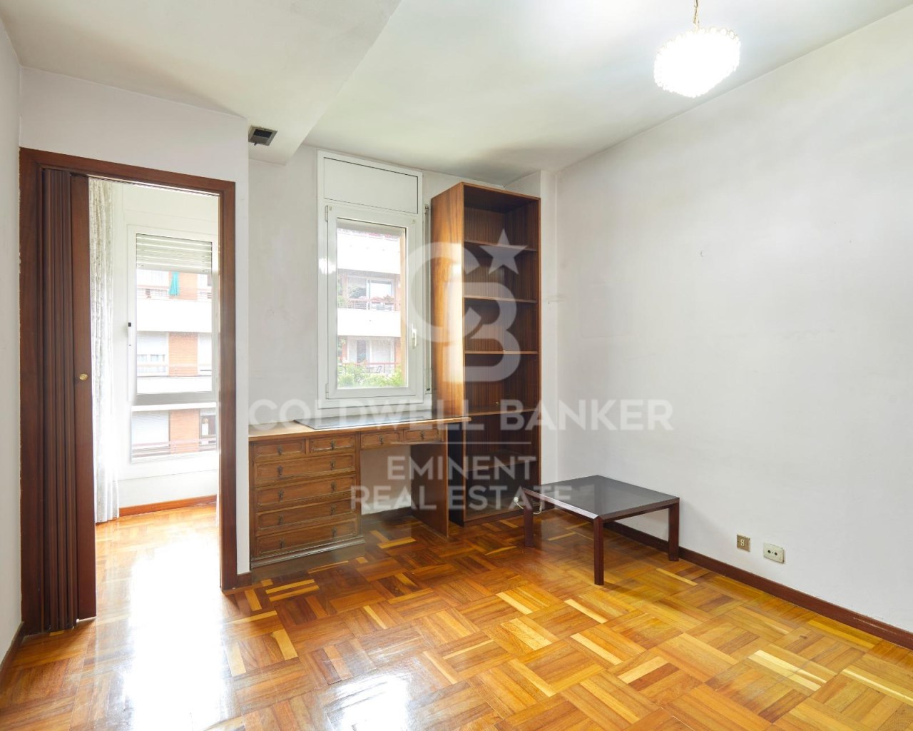 Barcelona, Catalonia, ES, 4 Bedrooms Bedrooms, ,2 BathroomsBathrooms,Residential,For Sale,1838082