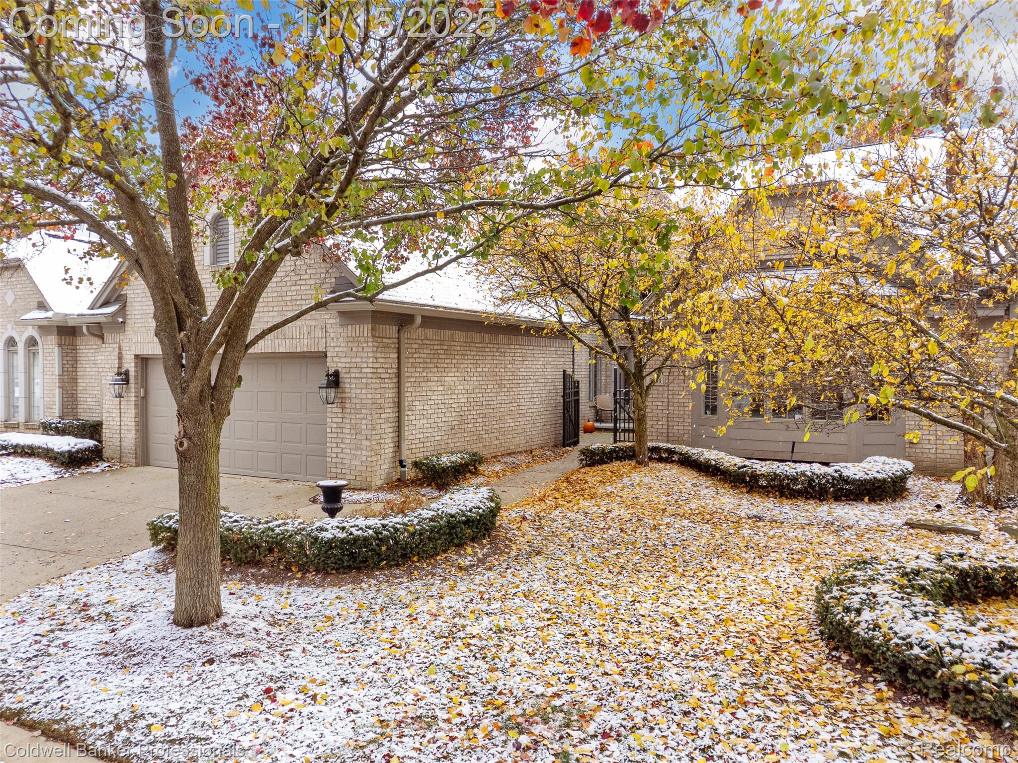 Clarkston, Michigan, 48348, United States, 4 Bedrooms Bedrooms, ,4 BathroomsBathrooms,Residential,For Sale,1992858